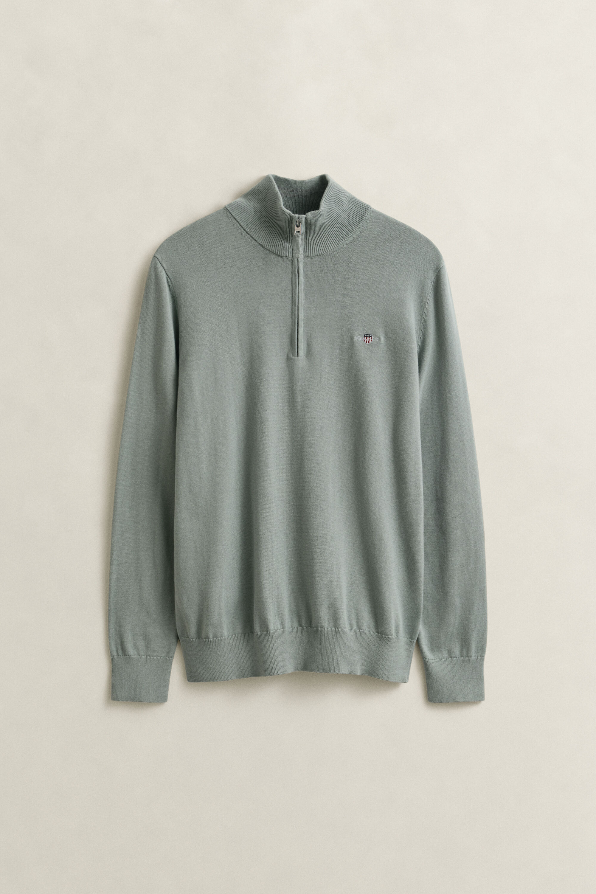 Klassinen puuvillaneulepusero puolivetoketjulla