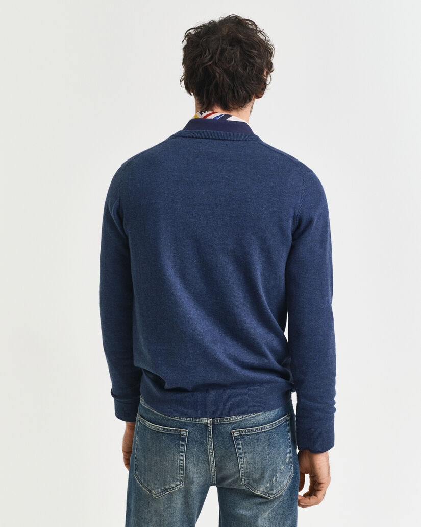 Klassinen puuvillaneulepusero, v-pääntie