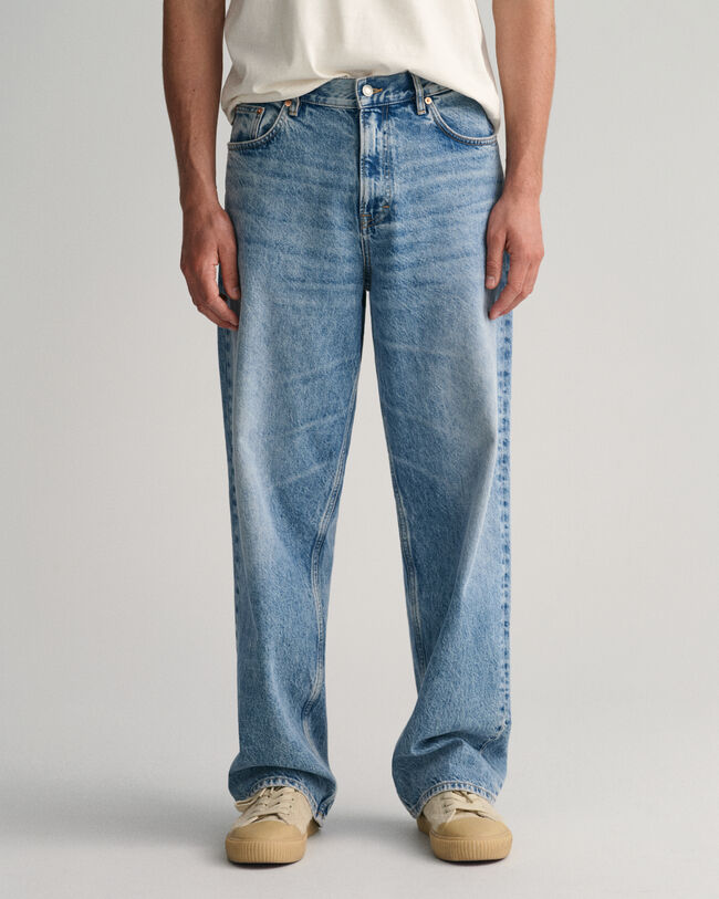 Loose fit ‑mitoitetut farkut