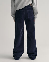 Teen Girls ‑malliston leve&auml;lahkeiset vakosamettihousut