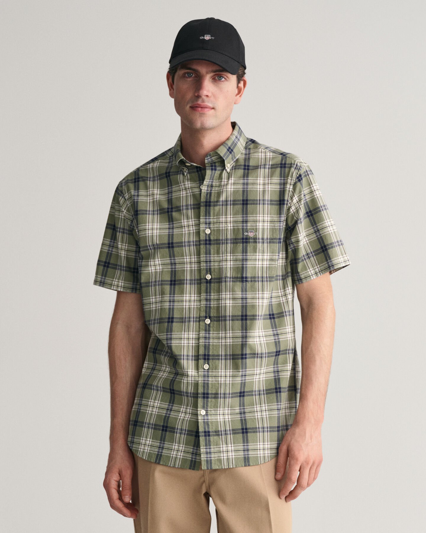 Regular&nbsp;fit ‑mitoitettu lyhythihainen popliiniruutupaita