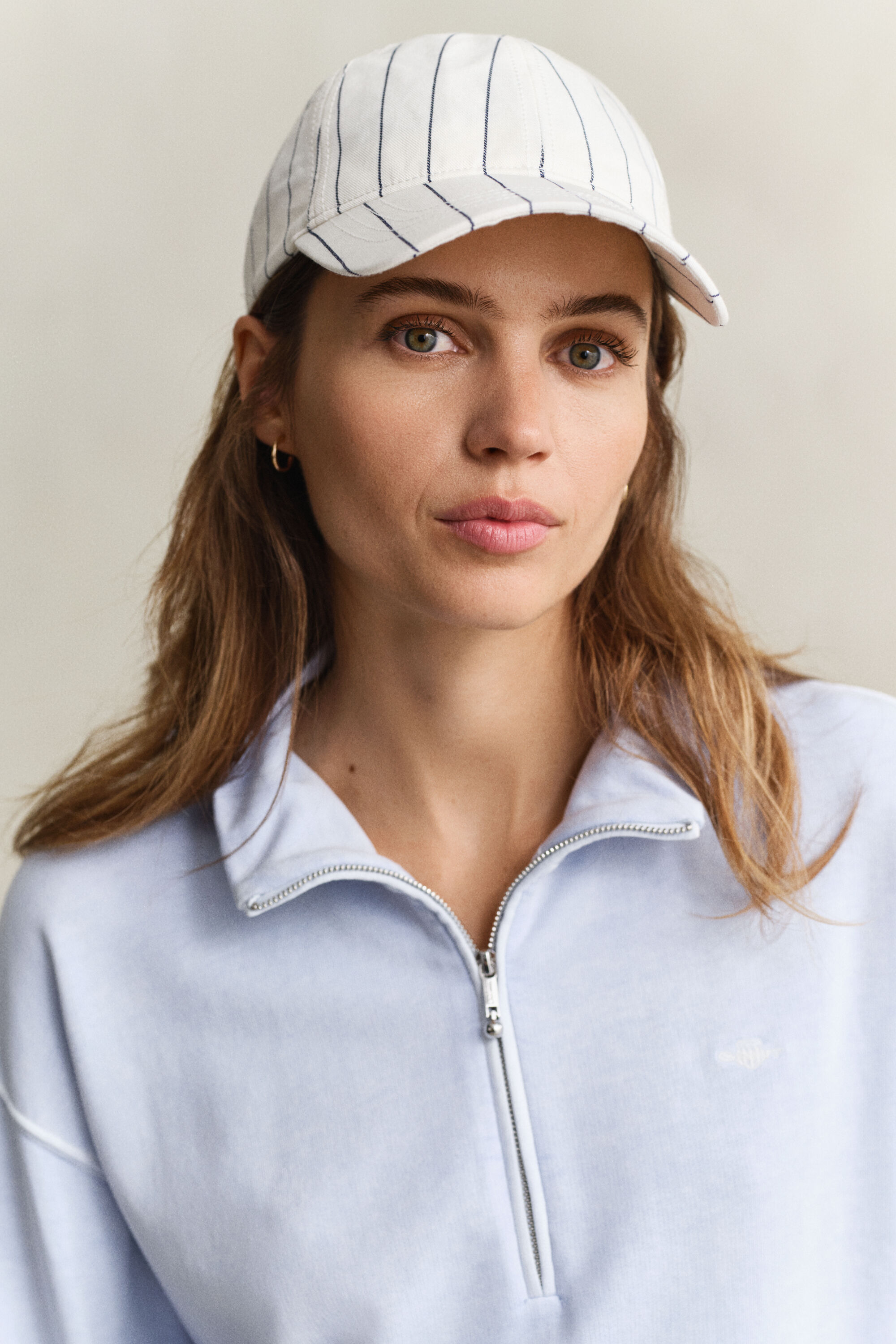 Pesukäsitelty Shield ‑collegepaita, vetoketjukaulus