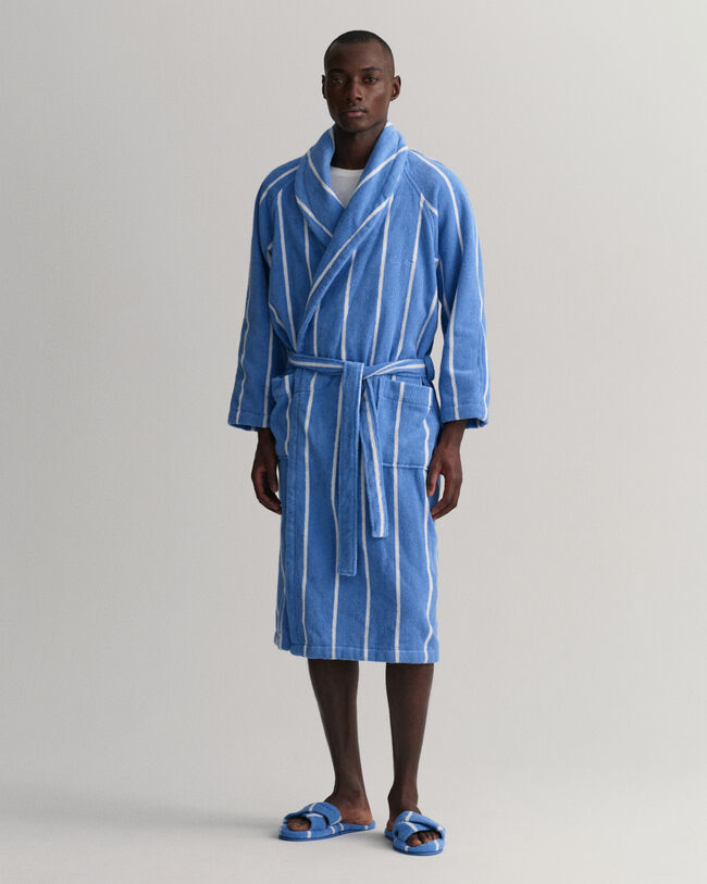 Raidallinen aamutakki