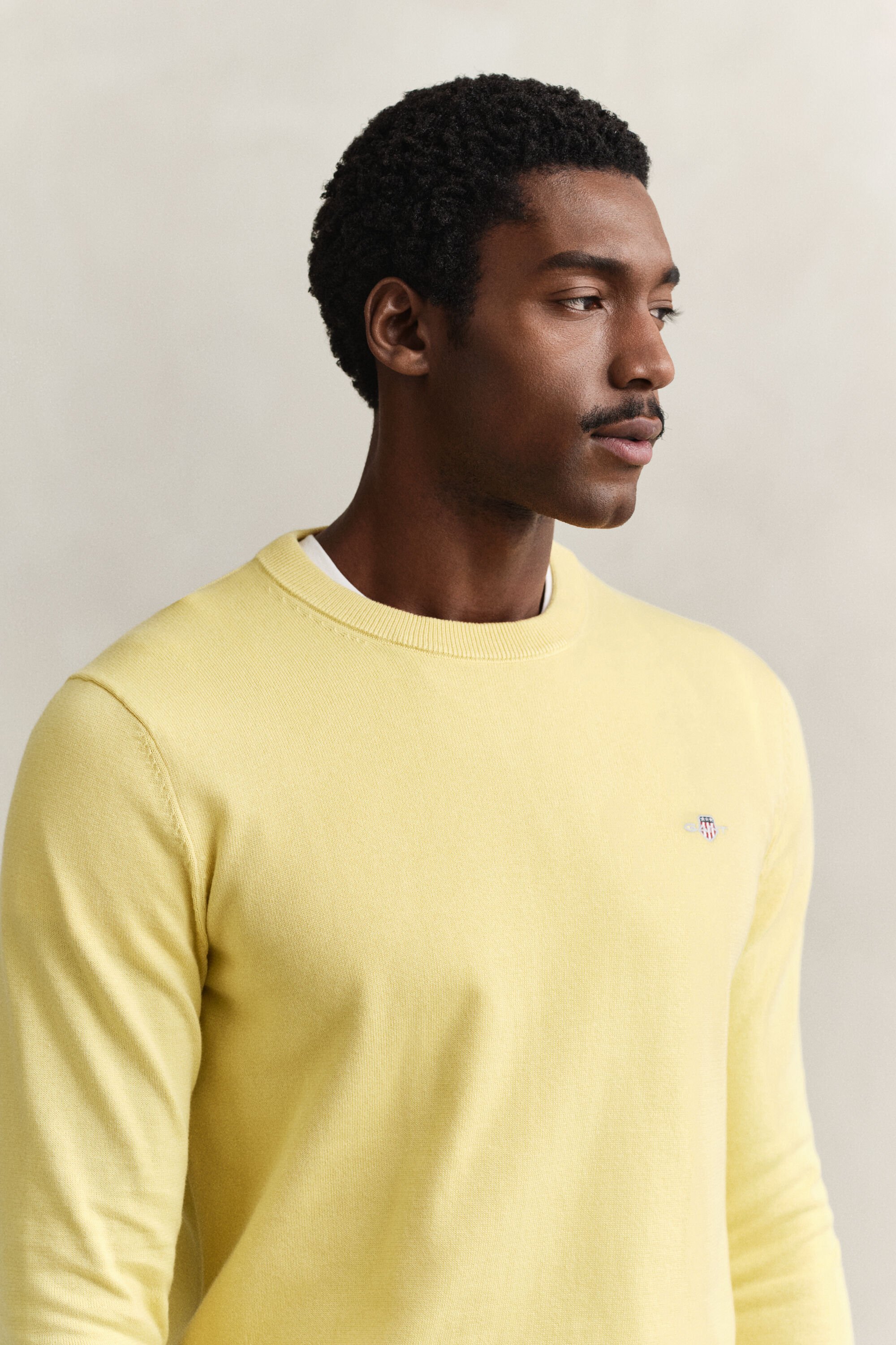 Puuvillaneulepusero, pyöreä pääntie