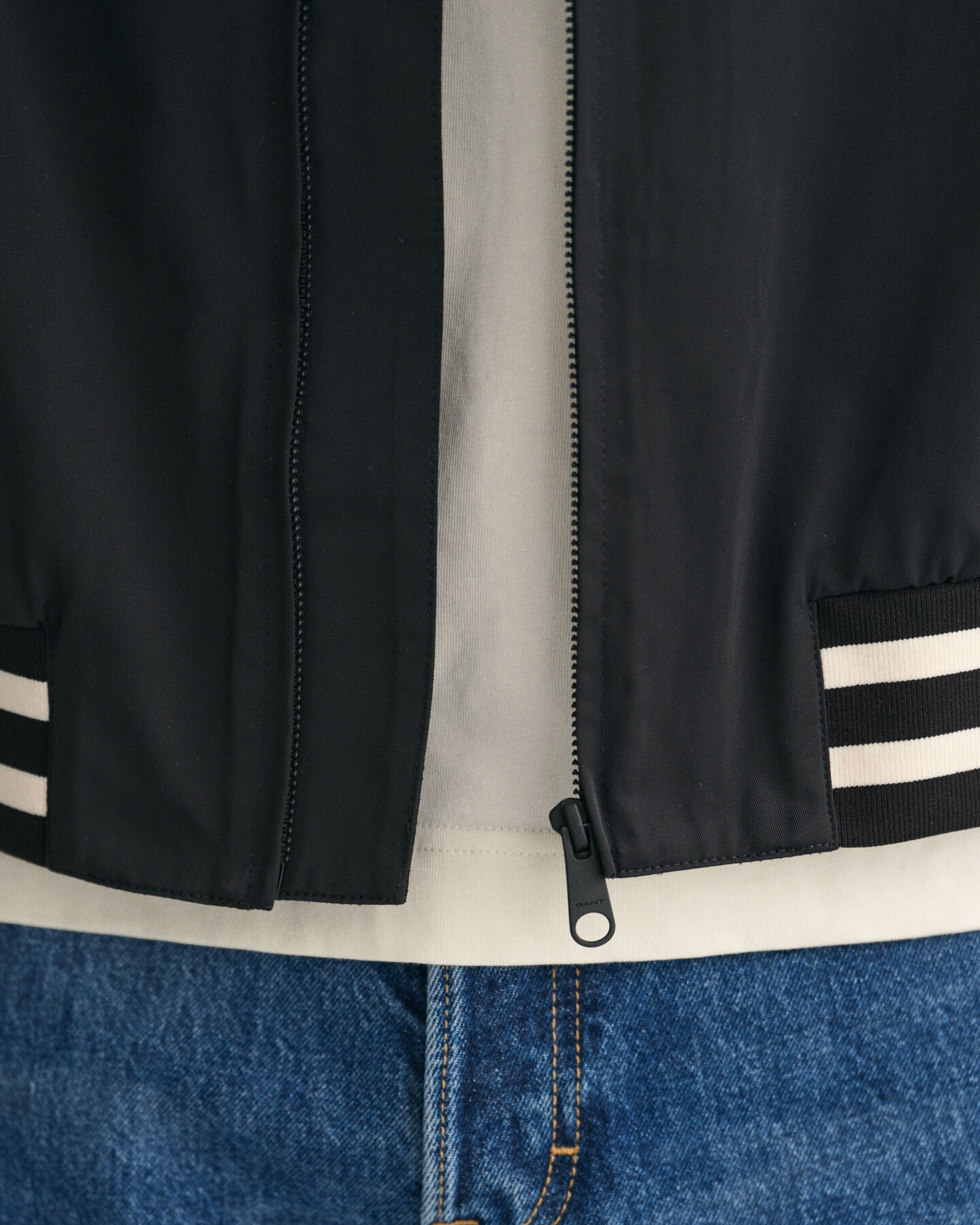 Kevyt GANT Varsity Jacket ‑takki
