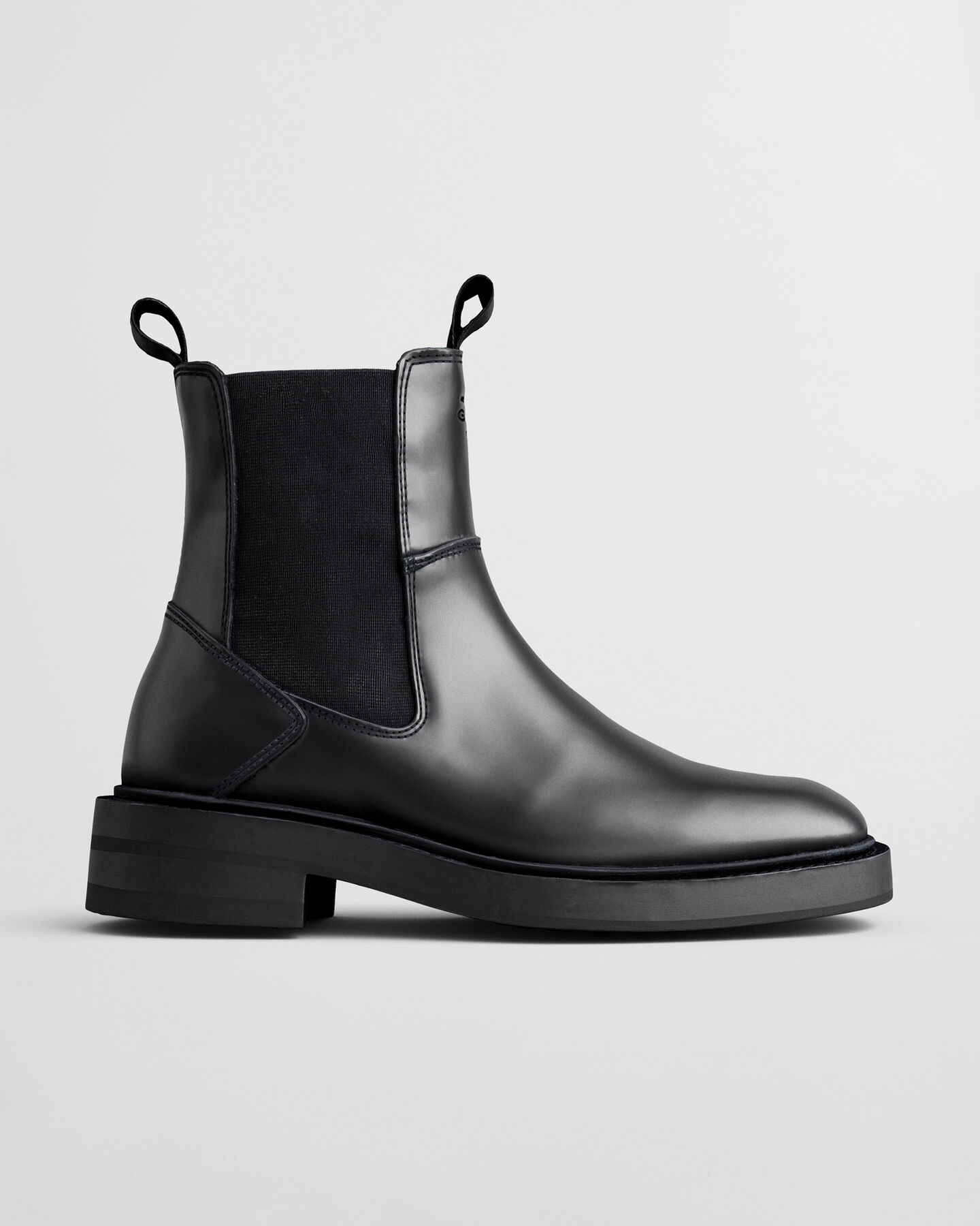 Fallwi-nahkanilkkurit