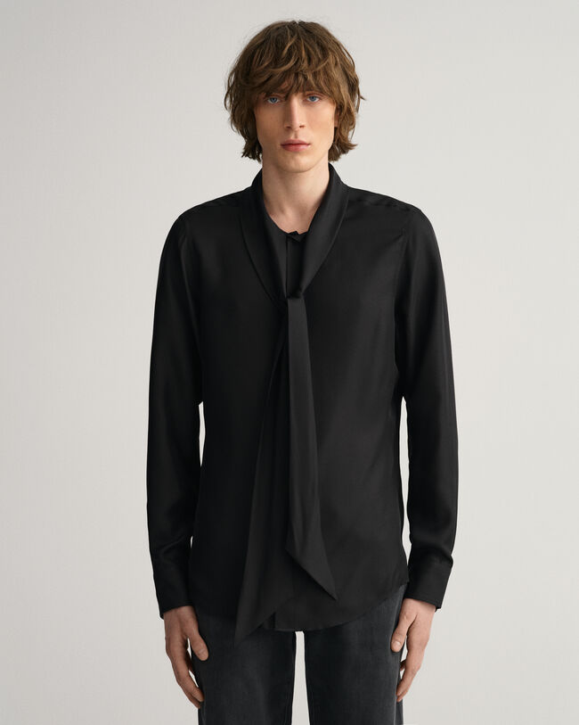 Slim fit ‑mitoitettu yksiv&auml;rinen rusettipaita