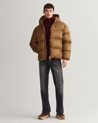 Kiiltävä toppatakki