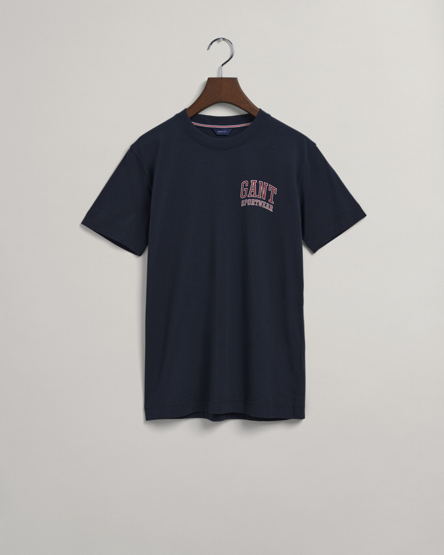 Teens‑malliston Crest Shield ‑t‑paita