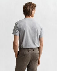 Regular fit ‑mitoitettu Shield-t‑paita