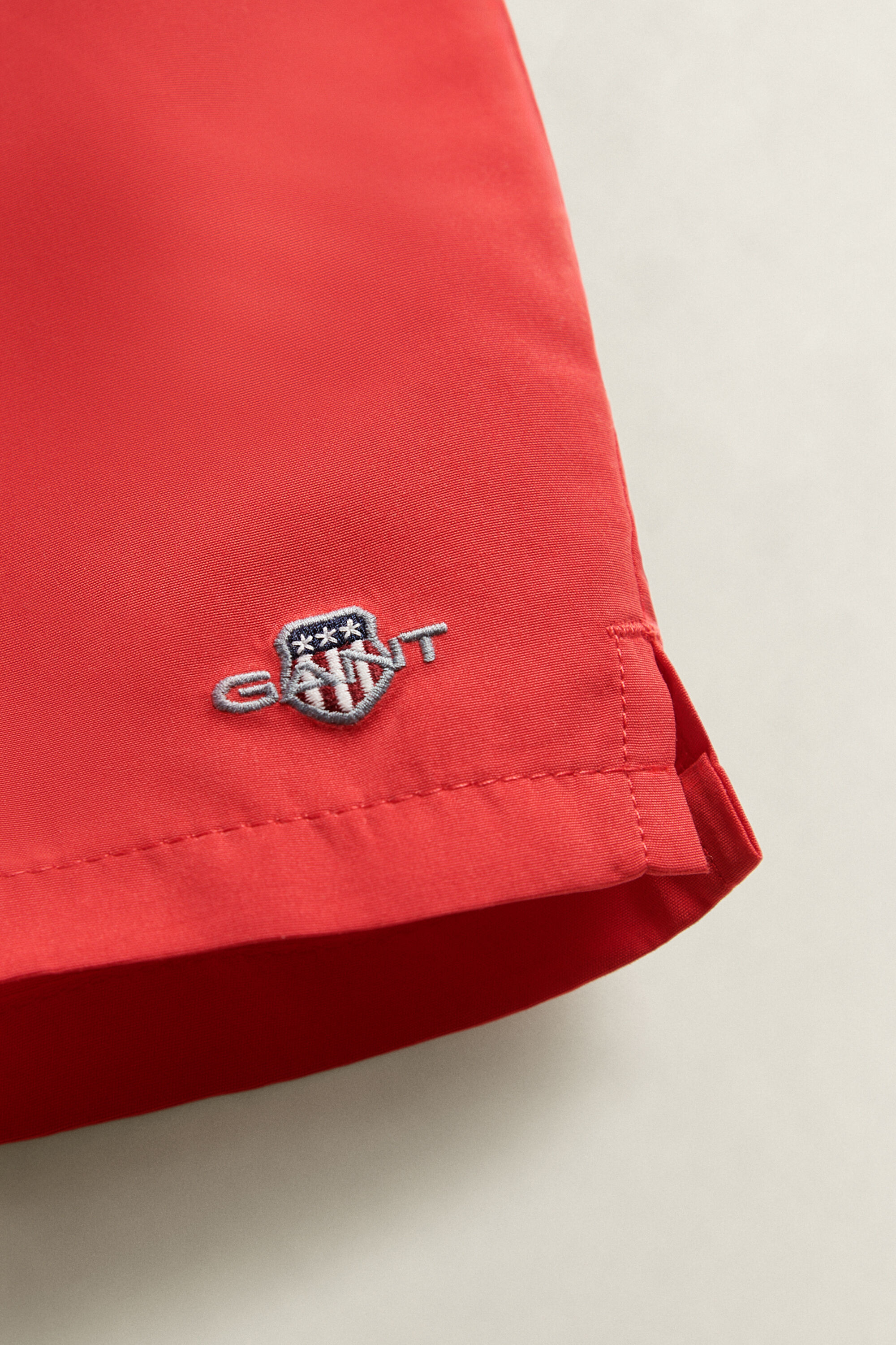 Teen Boys ‑malliston Shield-uimashortsit