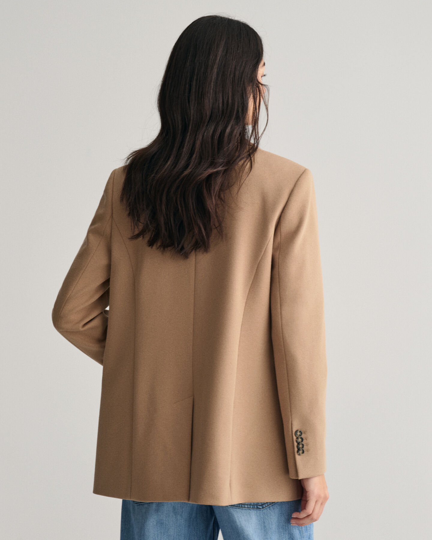 Regular fit ‑mitoitettu jerseybleiseri