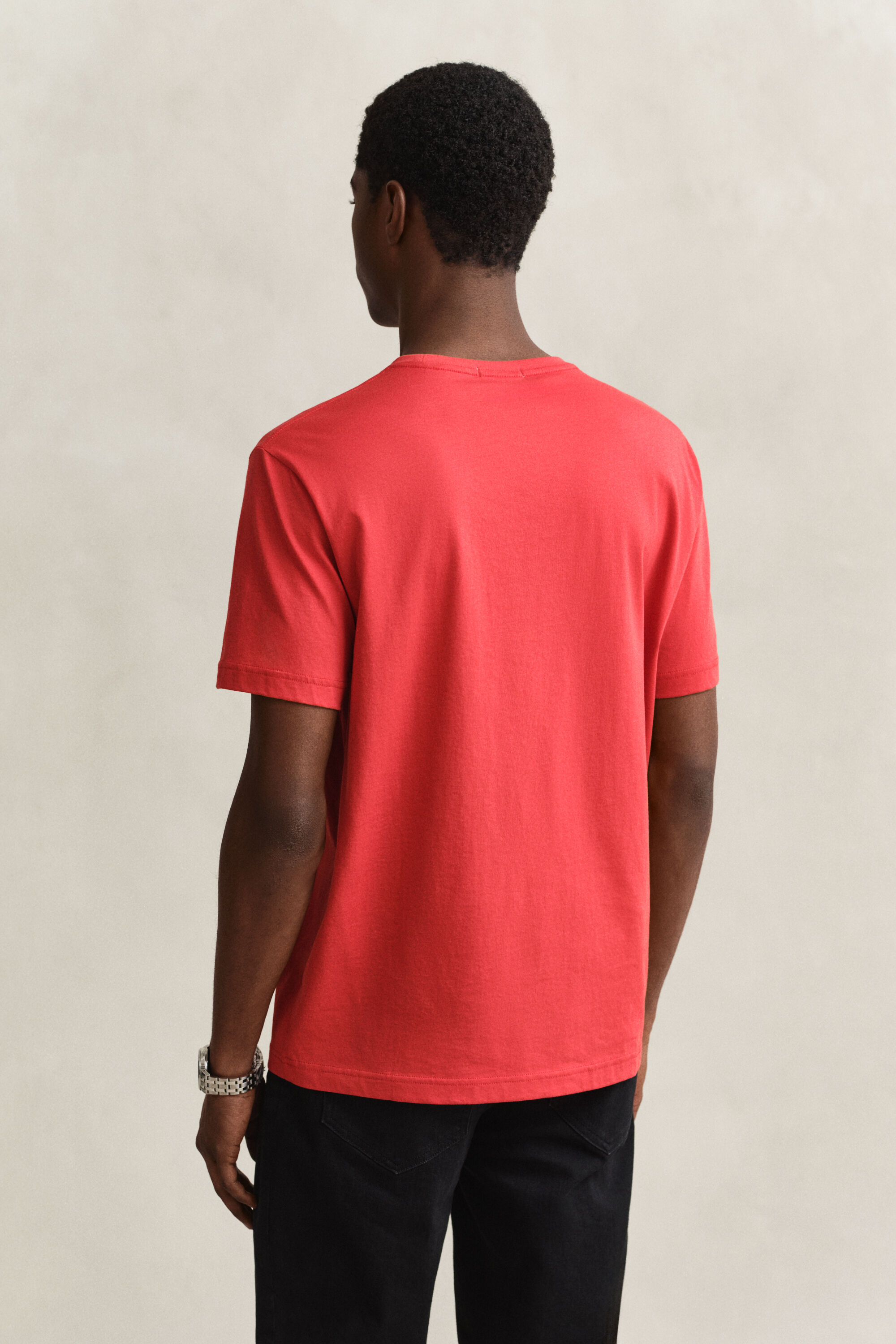 Regular fit ‑mitoitettu Shield-t‑paita