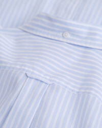 Teens-malliston raidallinen Shield-popliinipaita