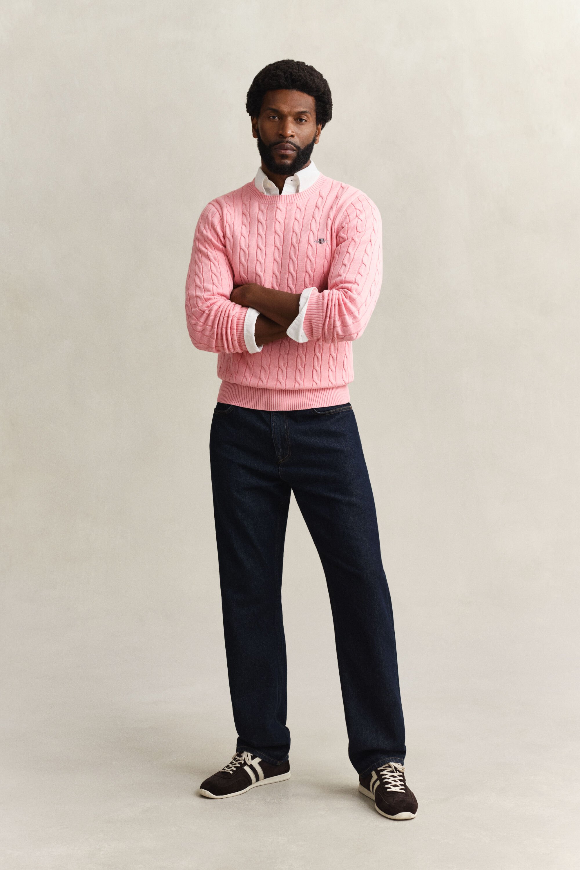 Puuvillainen palmikkoneulepusero, pyöreä pääntie