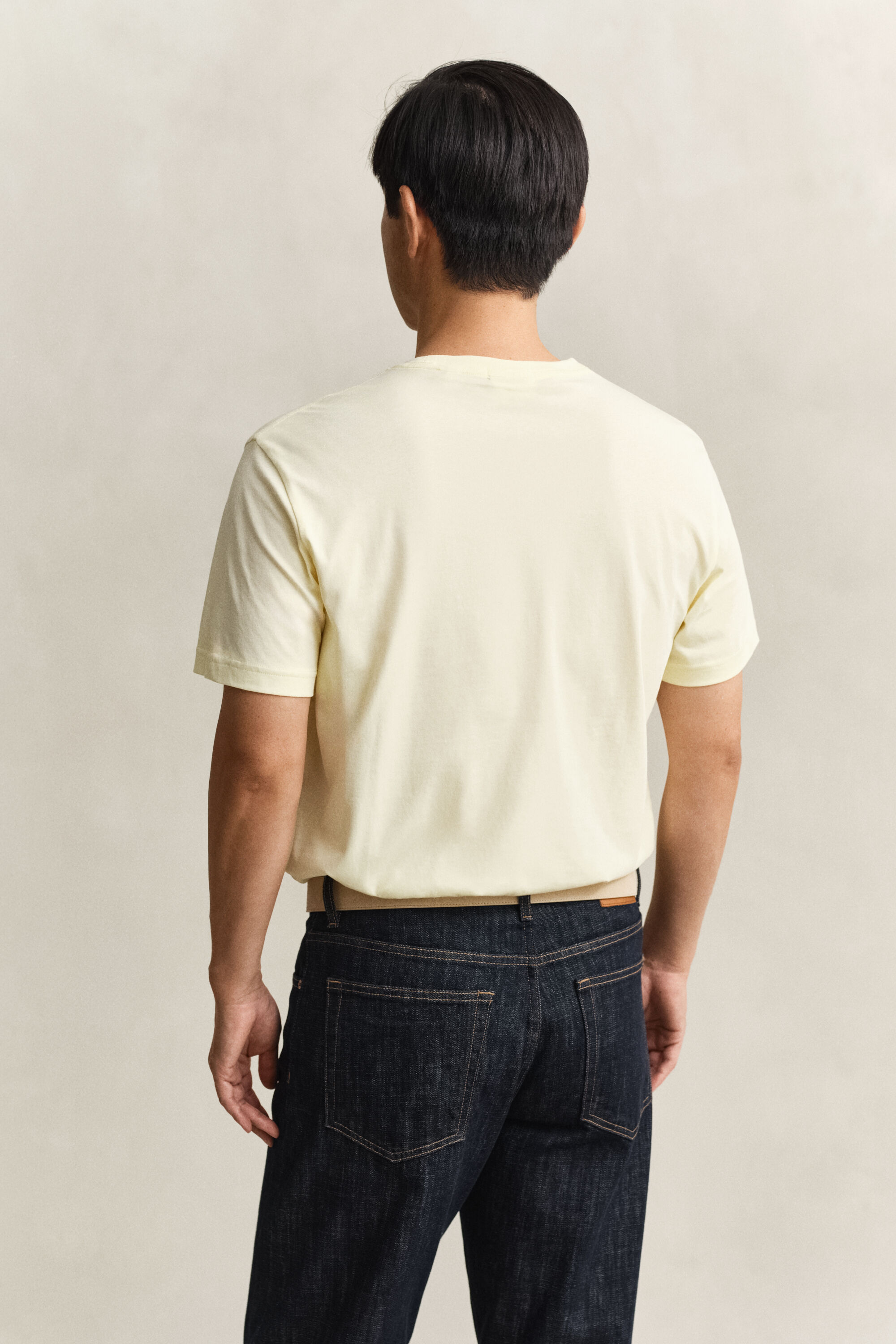 Regular fit ‑mitoitettu Shield-t‑paita