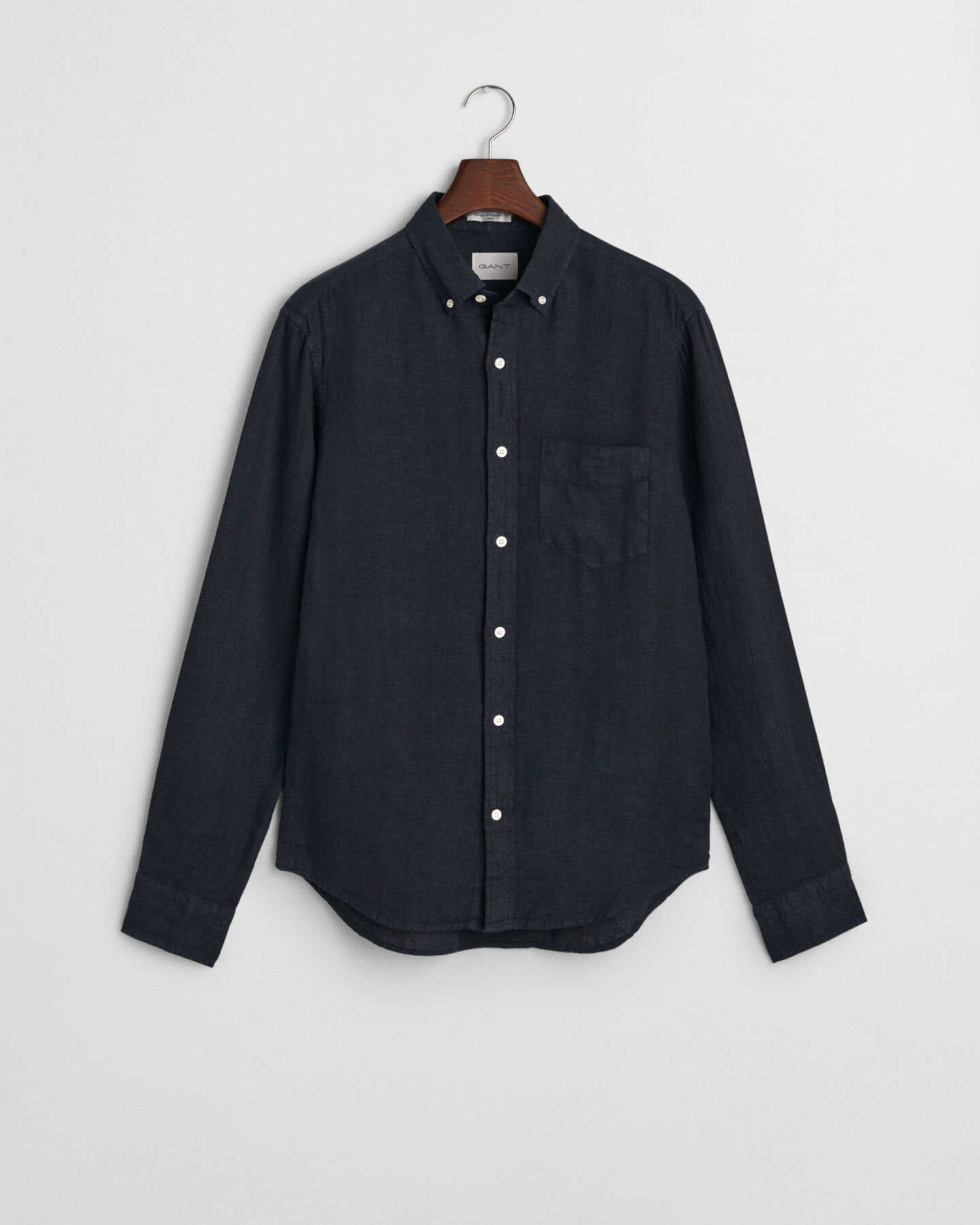 Regular fit ‑mitoitettu valmiina värjätty pellavapaita