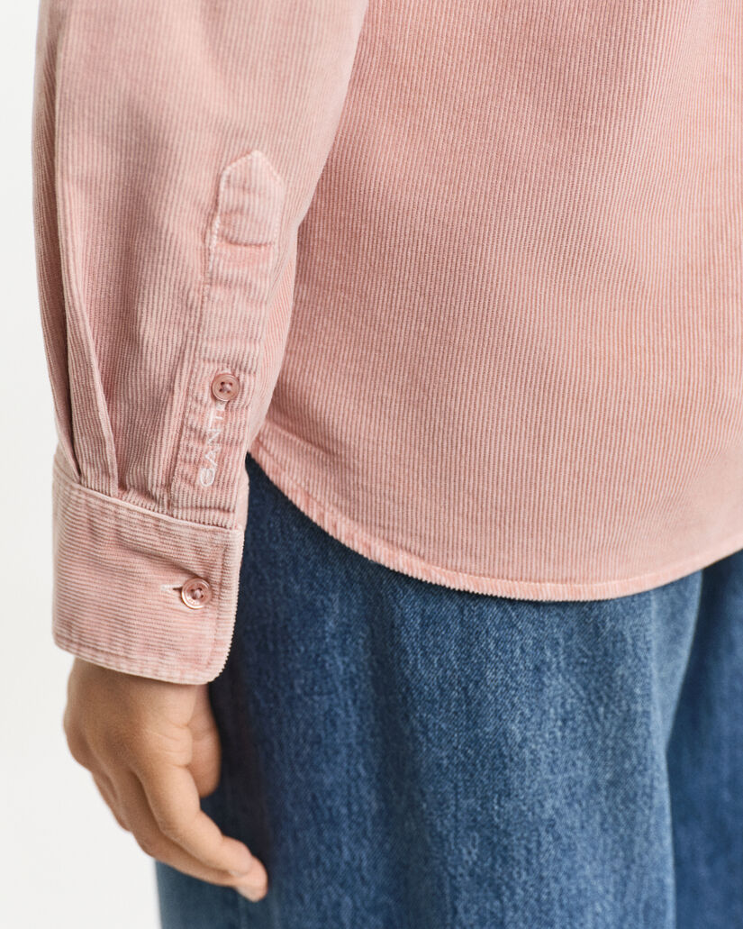 Regular fit ‑mitoitettu vakosamettipaita