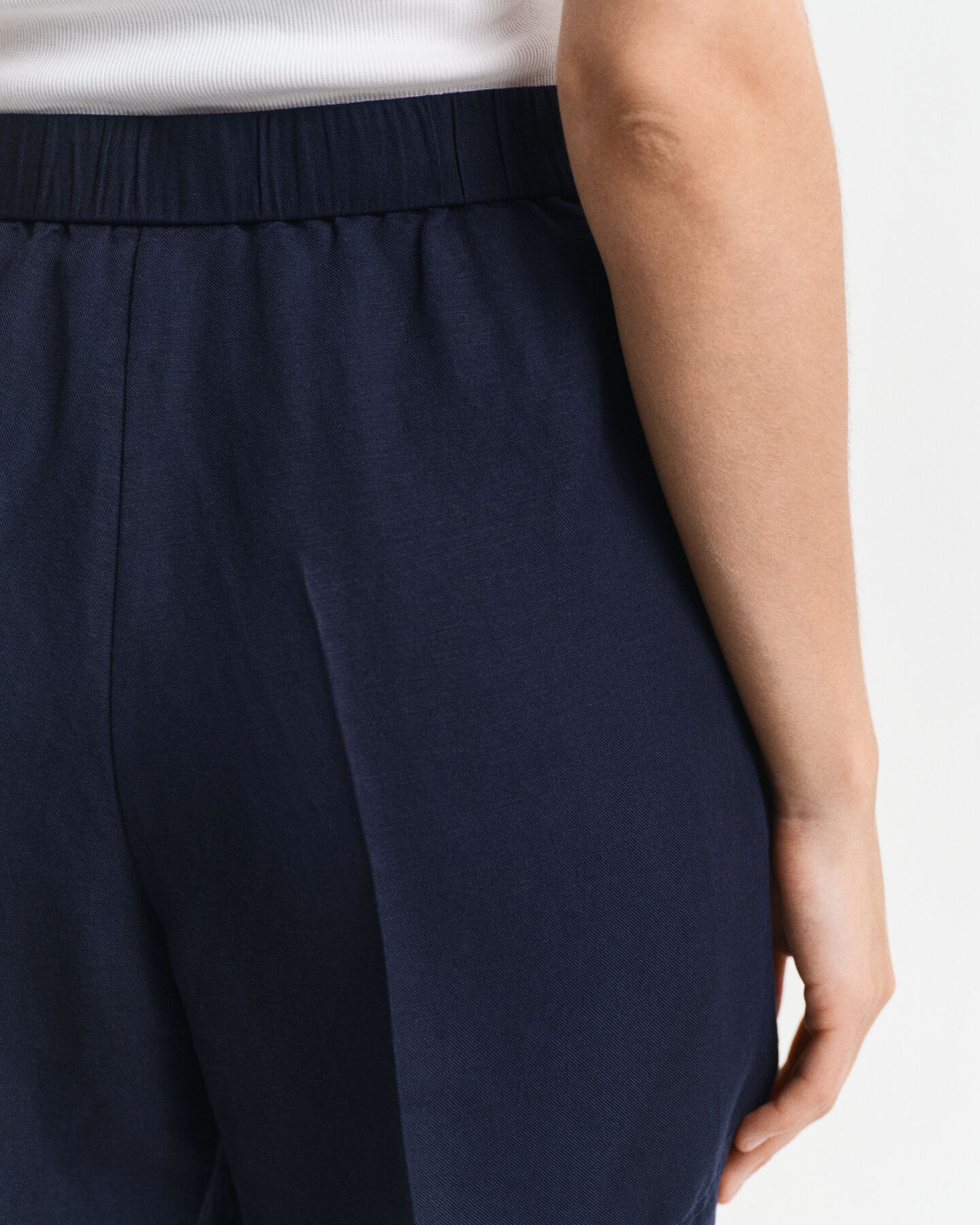 Relaxed fit ‑mitoitetut Pull-On-pellavasekoiteshortsit