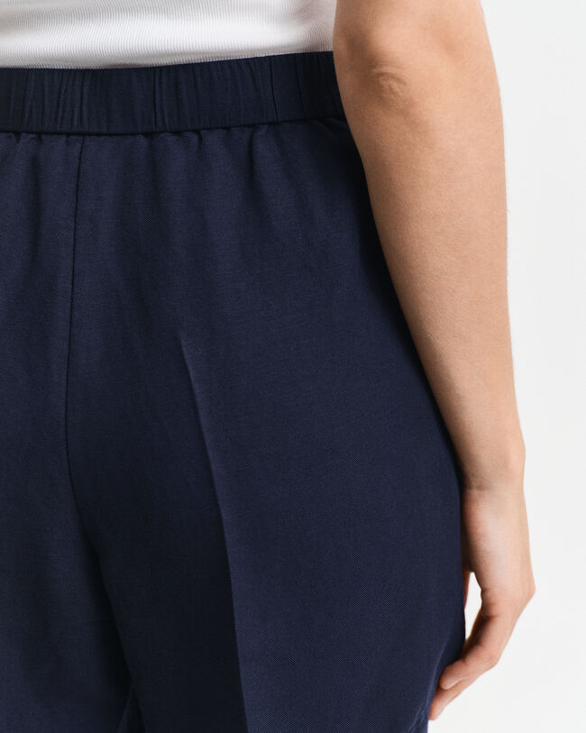 Relaxed fit ‑mitoitetut Pull-On-pellavasekoiteshortsit