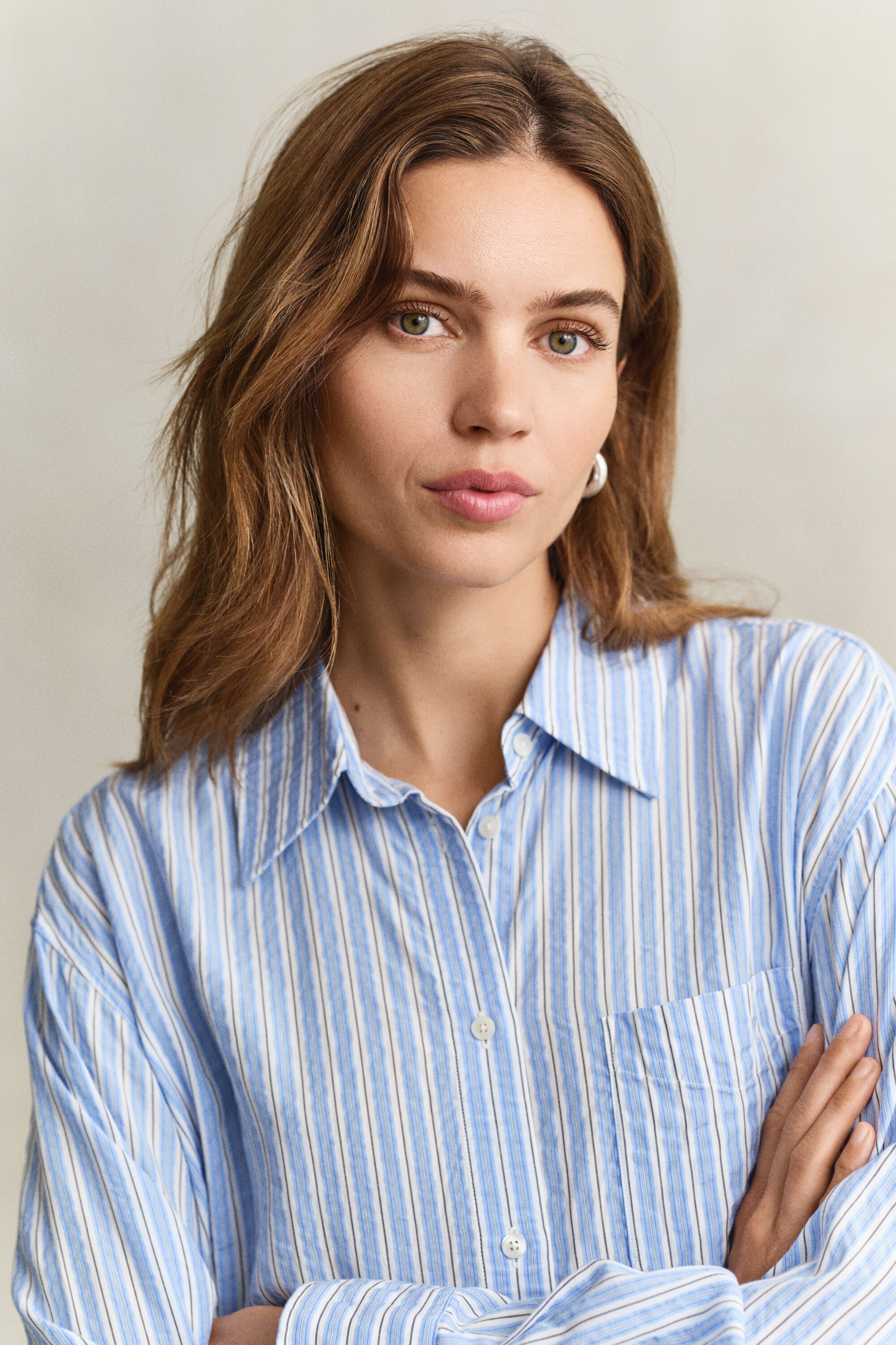 Raidallinen seersucker-paitamekko