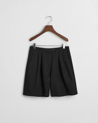 Hyvin istuvat pellavashortsit