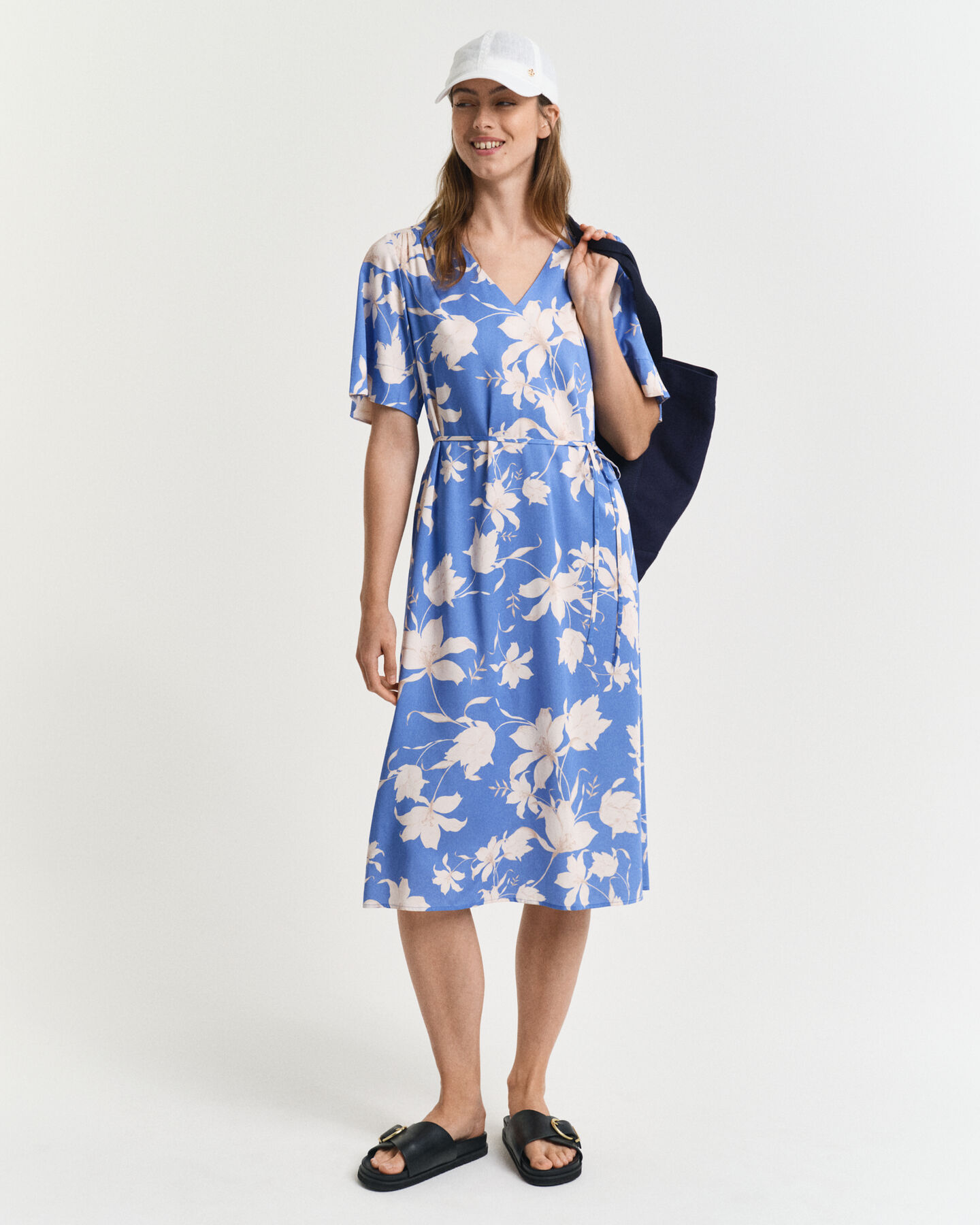 Lyhythihainen kukkamekko