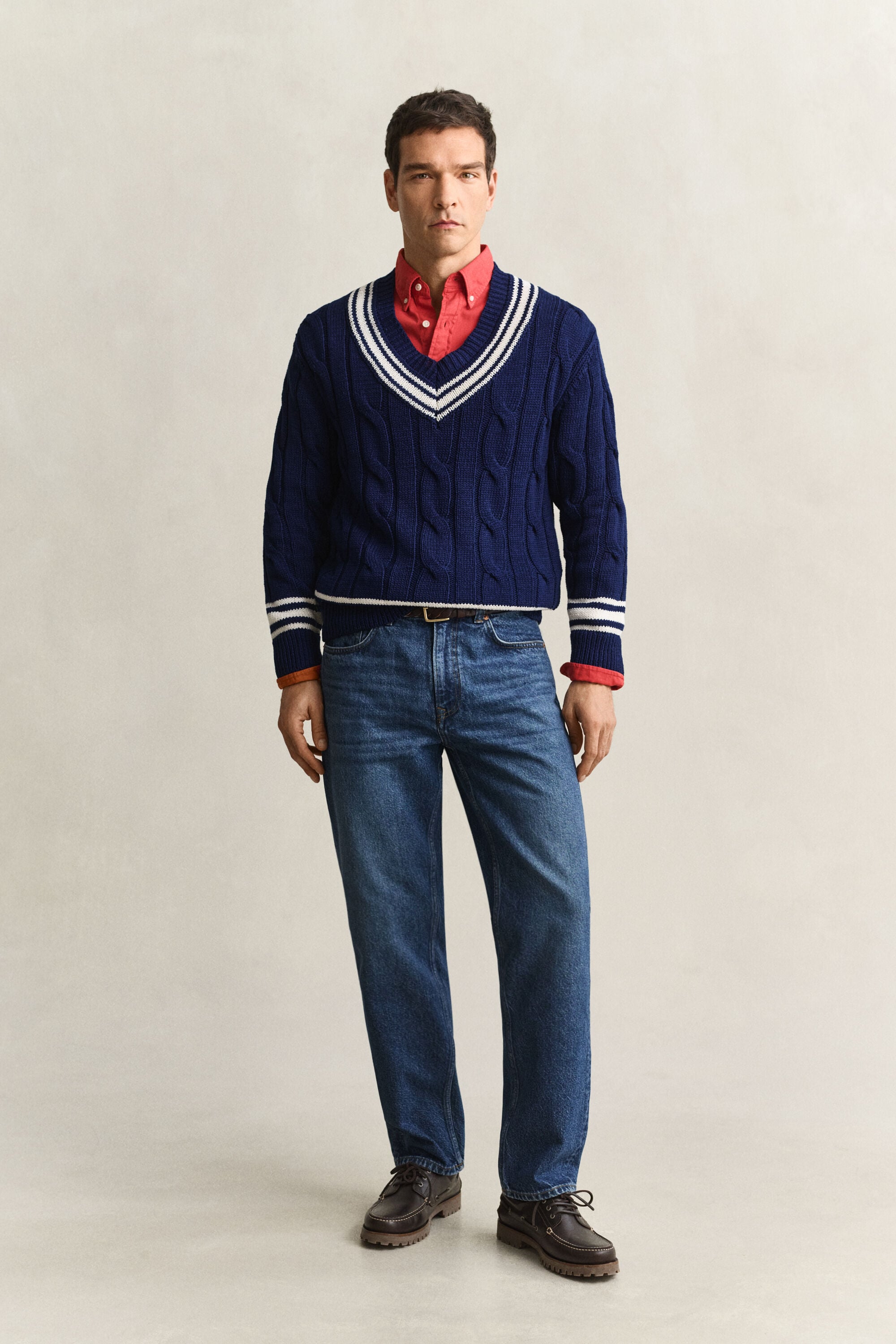 Straight fit ‑mitoitetut farkut