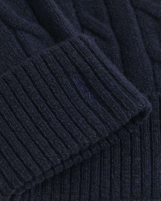 Villainen palmikkoneulepipo