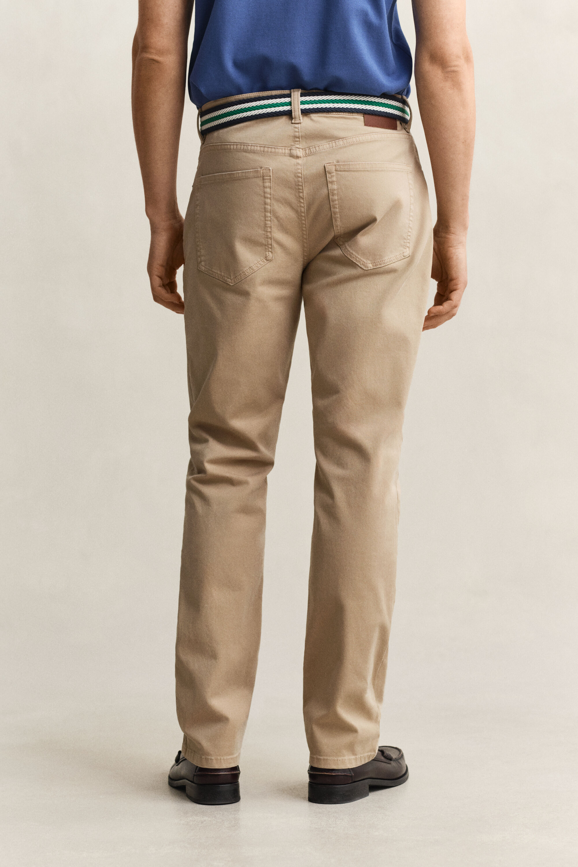 Regular fit ‑mitoitetut Desert-farkut