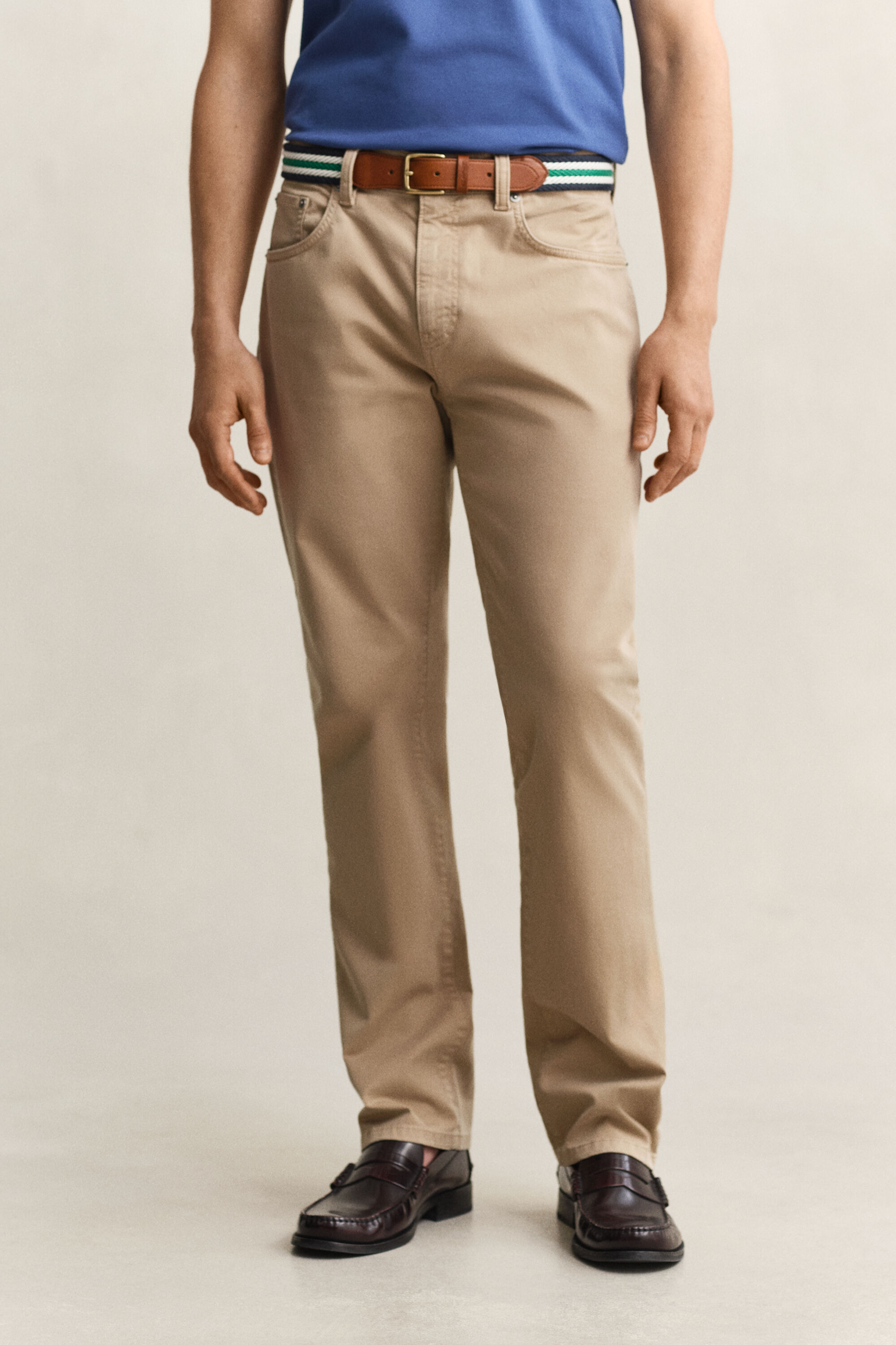 Regular fit ‑mitoitetut Desert-farkut