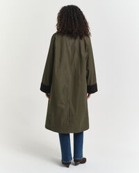 Öljykankainen autotakki