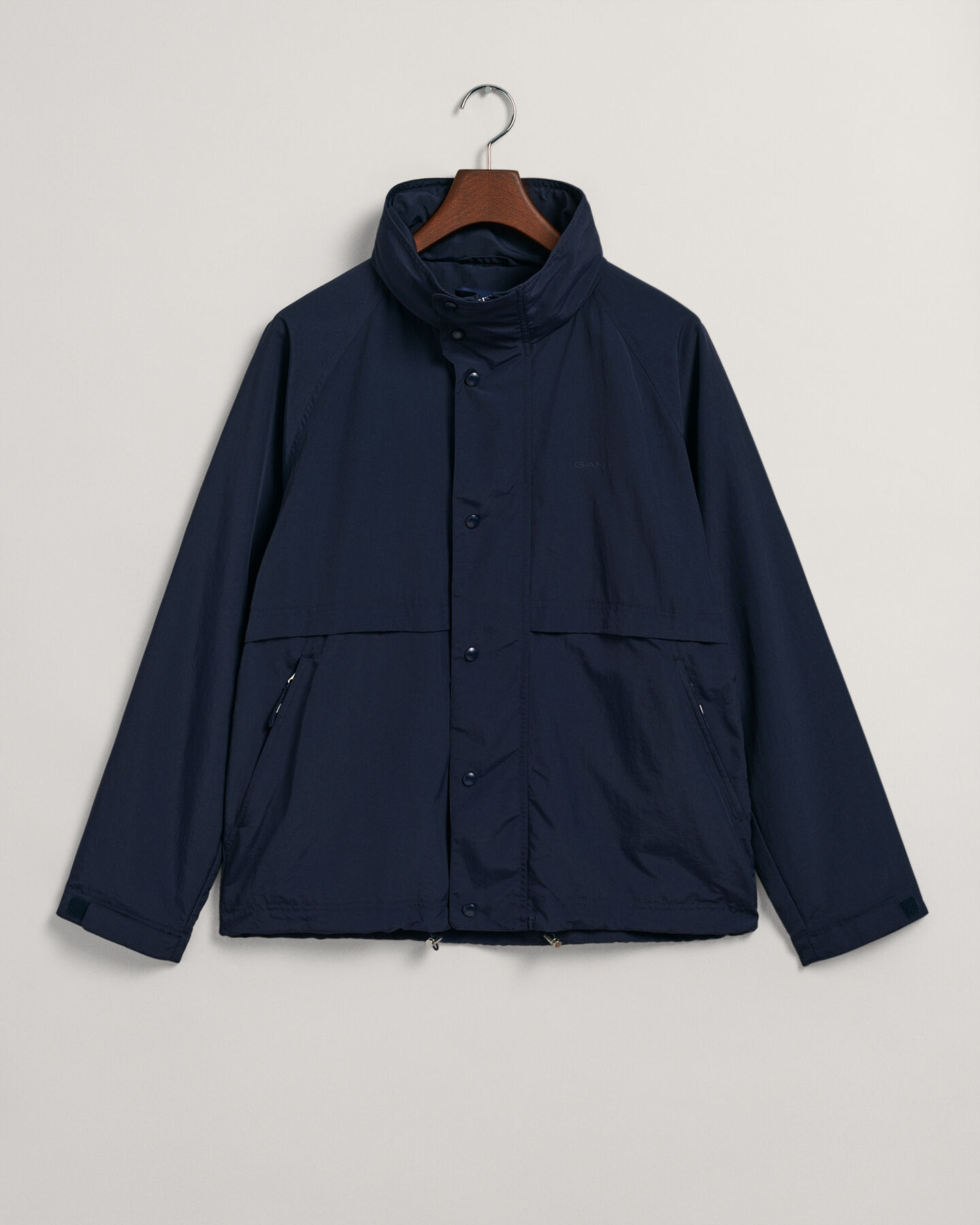 Raglanhihainen takki