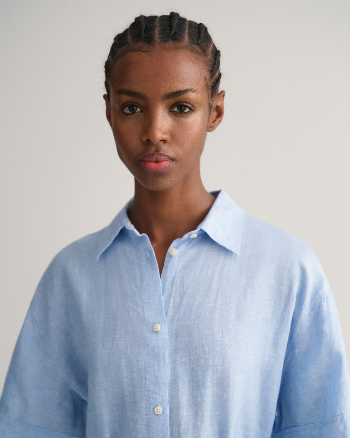 Lyhythihainen pellavapaitamekko