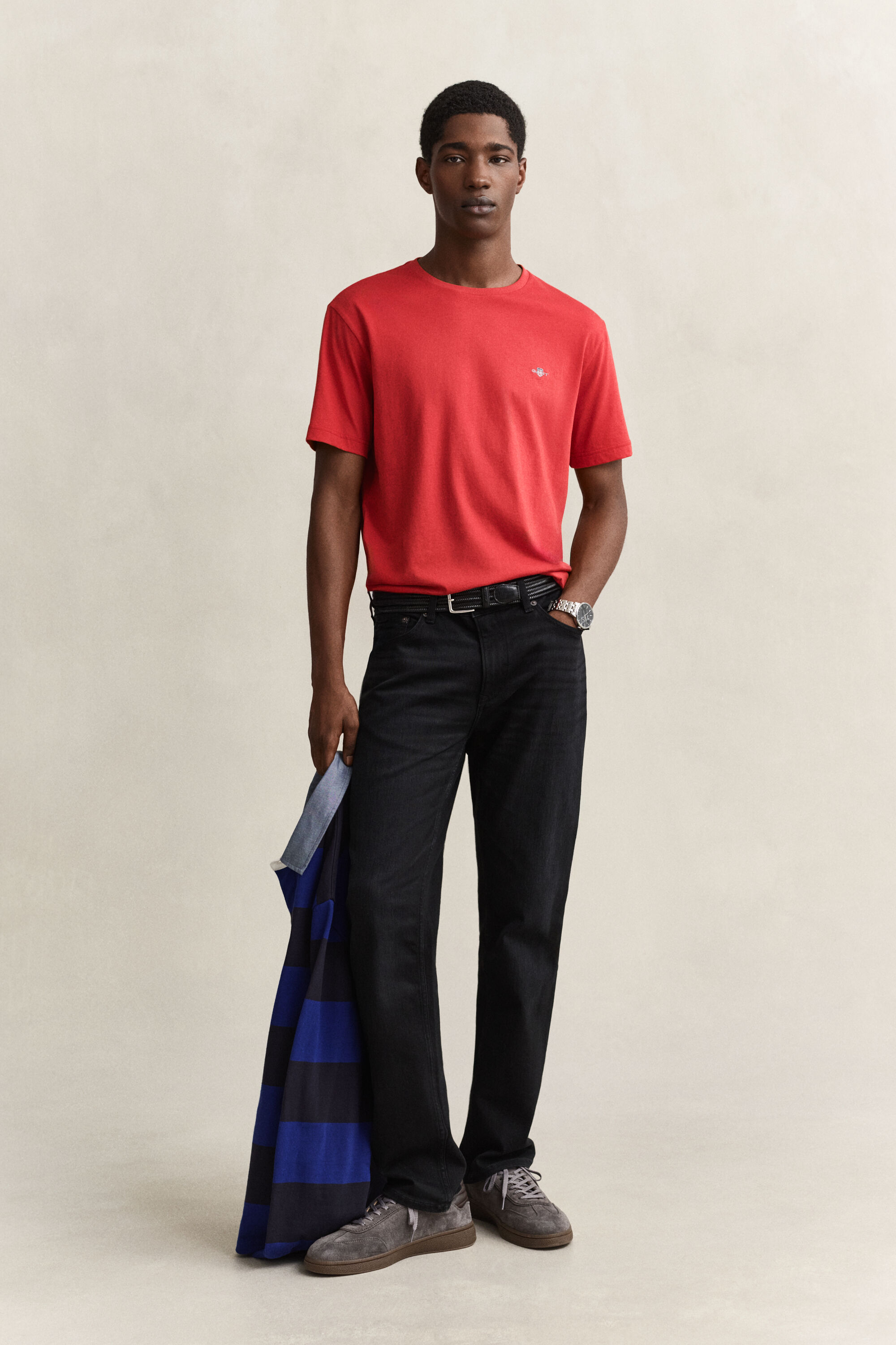 Regular fit ‑mitoitettu Shield-t‑paita