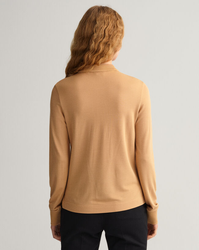 Pitk&auml;hihainen Detail Collar ‑pikeepaita