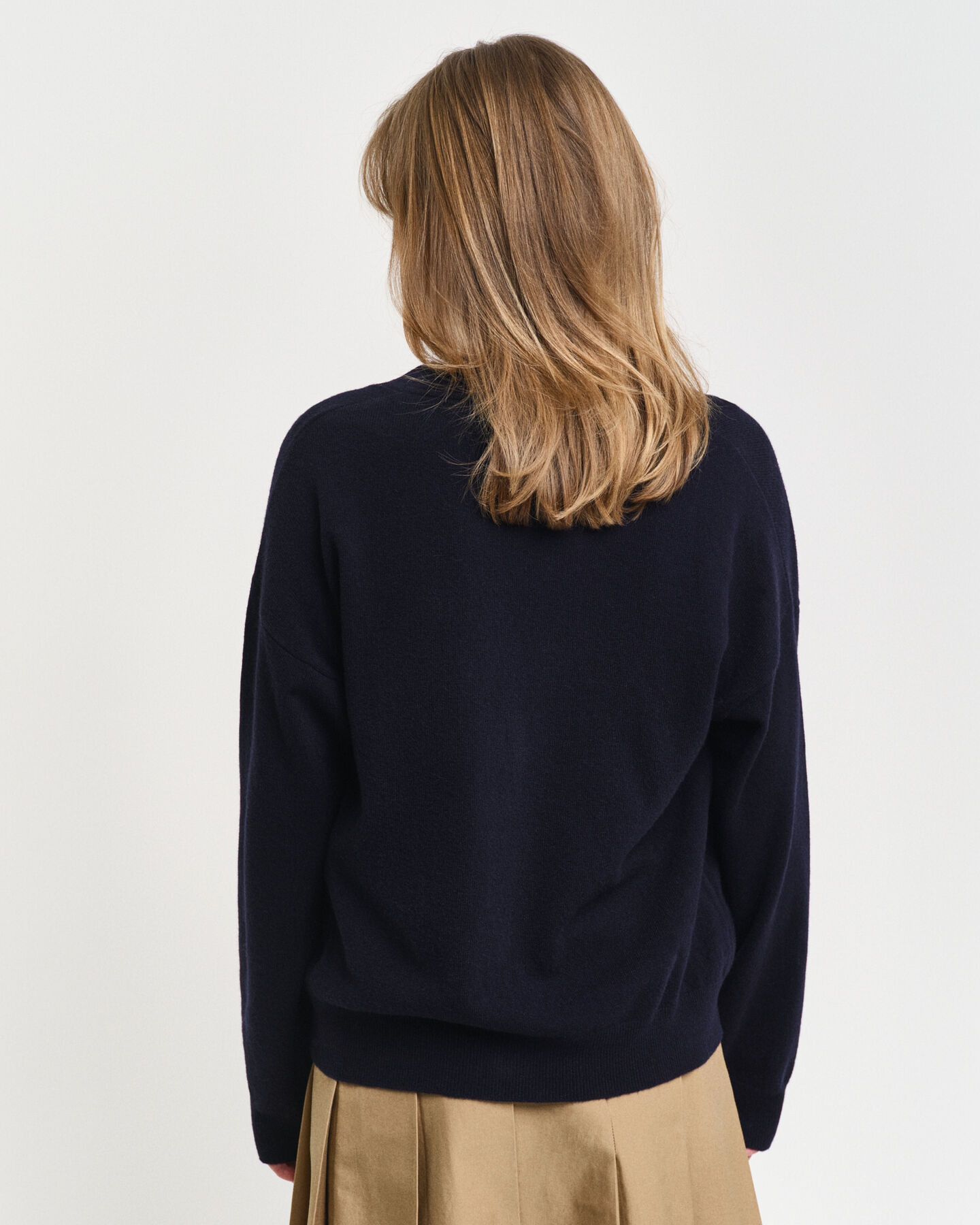 Neuletakki eritt&auml;in hienoa lampaanvillaa