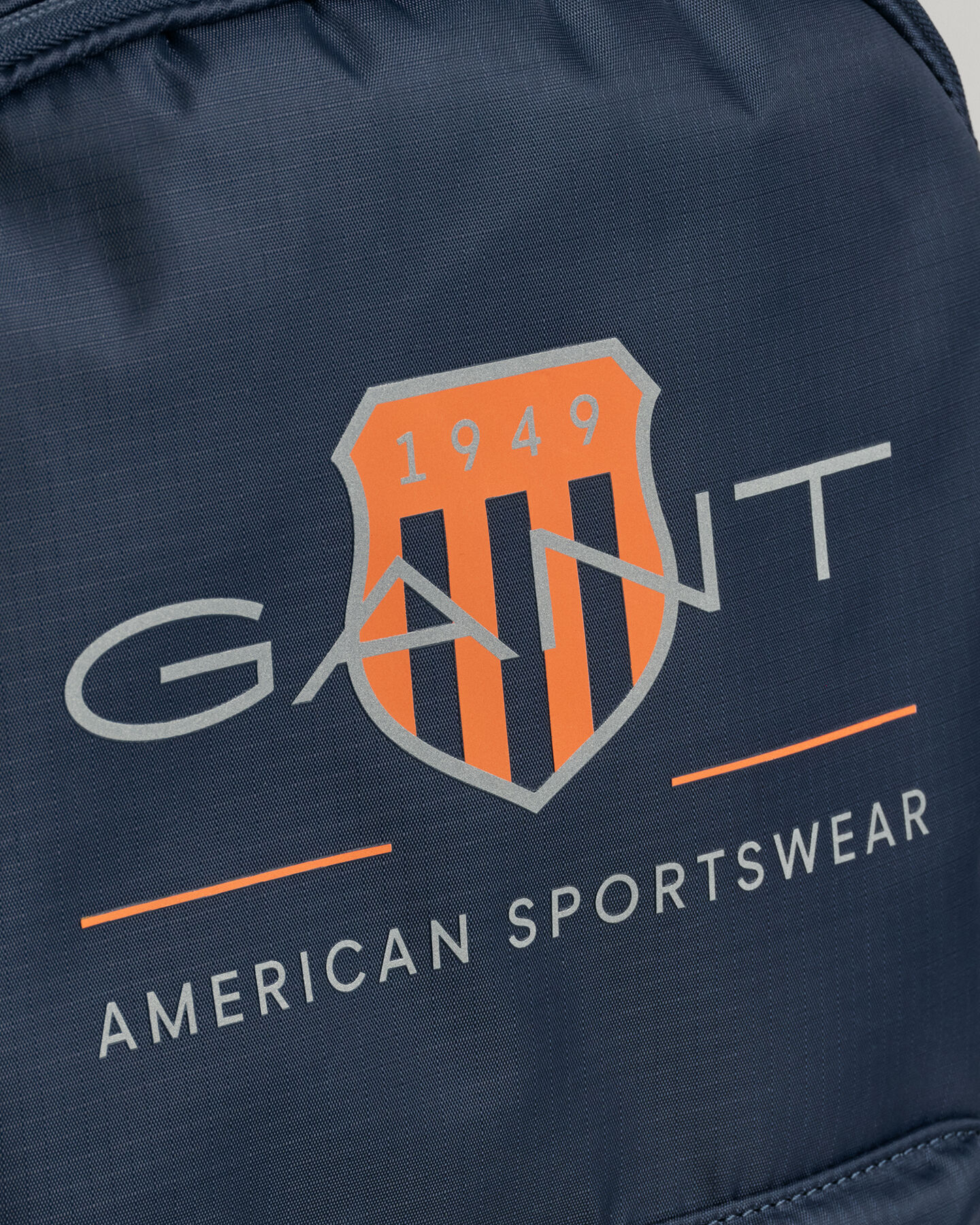 Teens-malliston Contrast Archive Shield ‑reppu