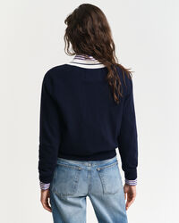 Kontrastivärinen v-neulepusero