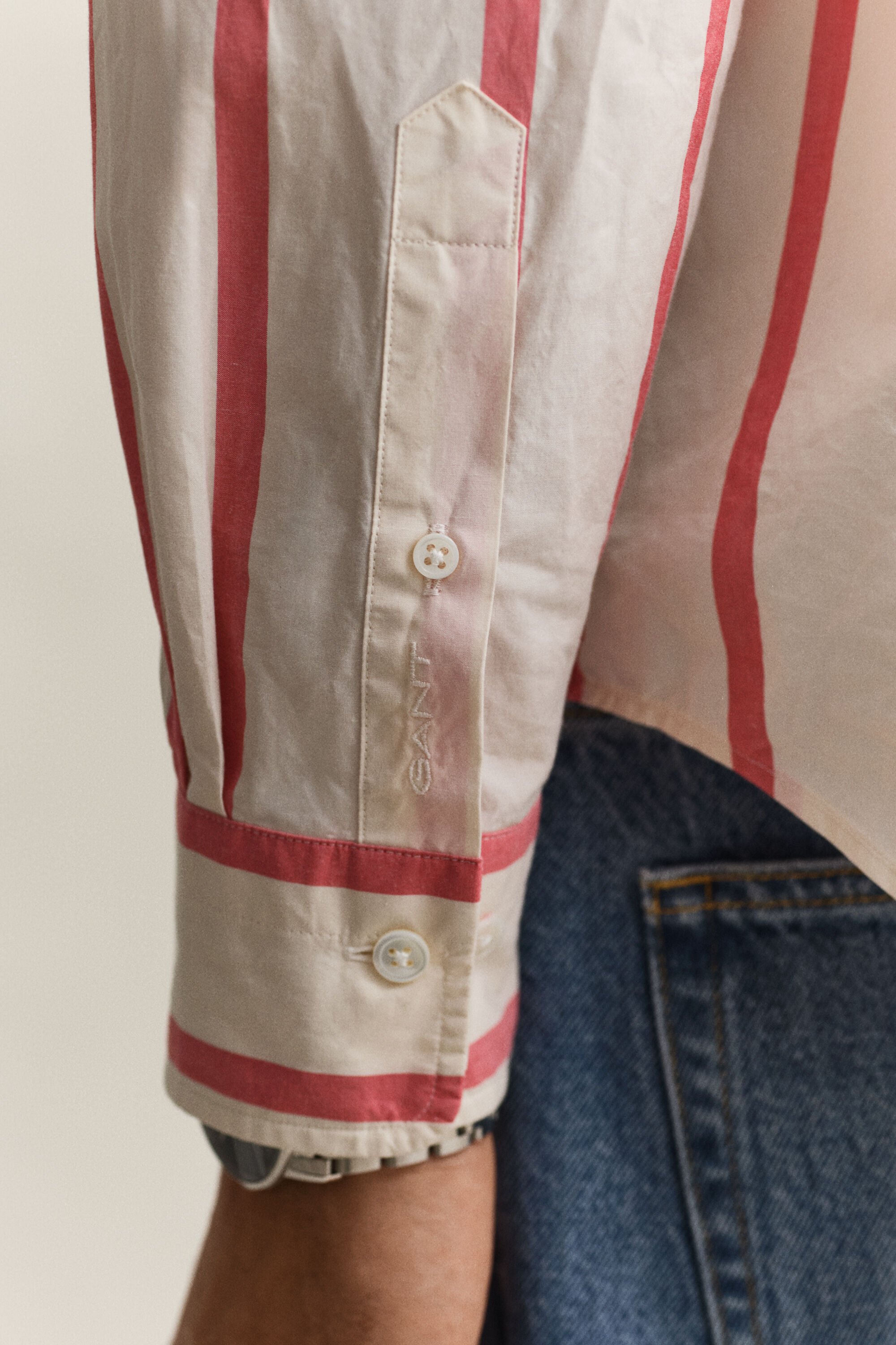 Raidallinen Heritage-popliinipaita