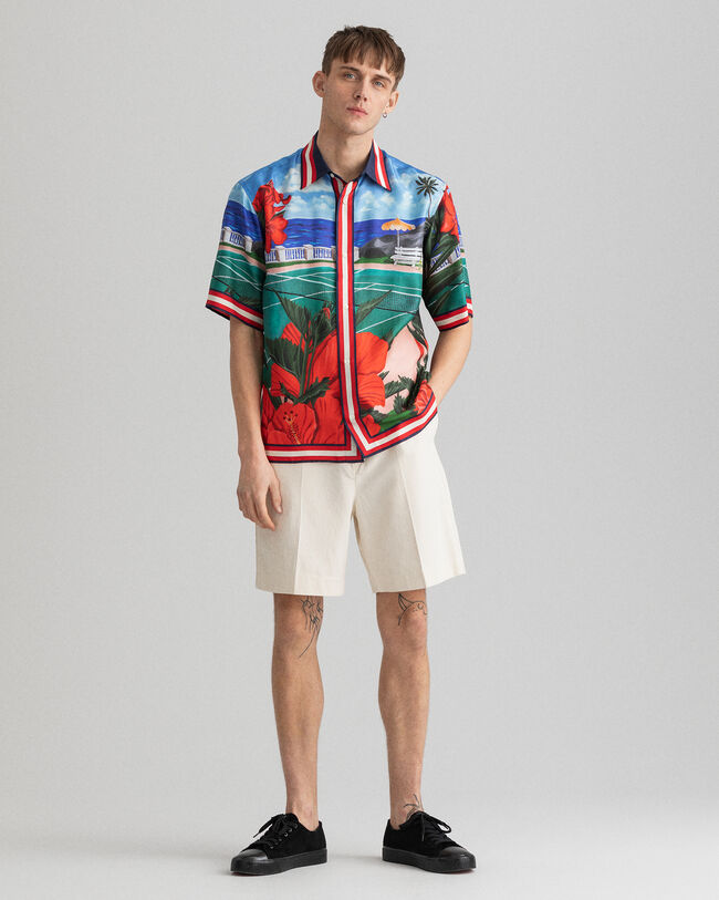 Relaxed fit ‑mitoitettu lyhythihainen Scenery-silkkipaita