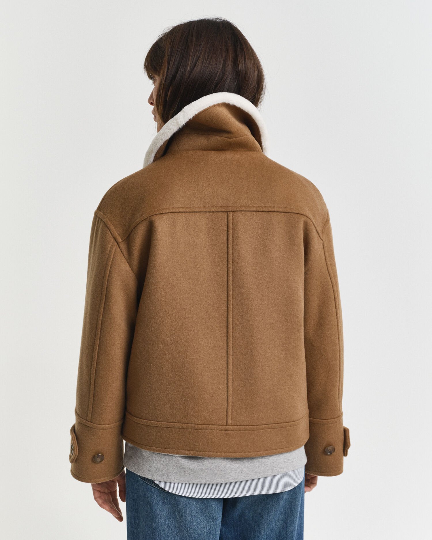 Villasekoitteinen lentäjäntakki