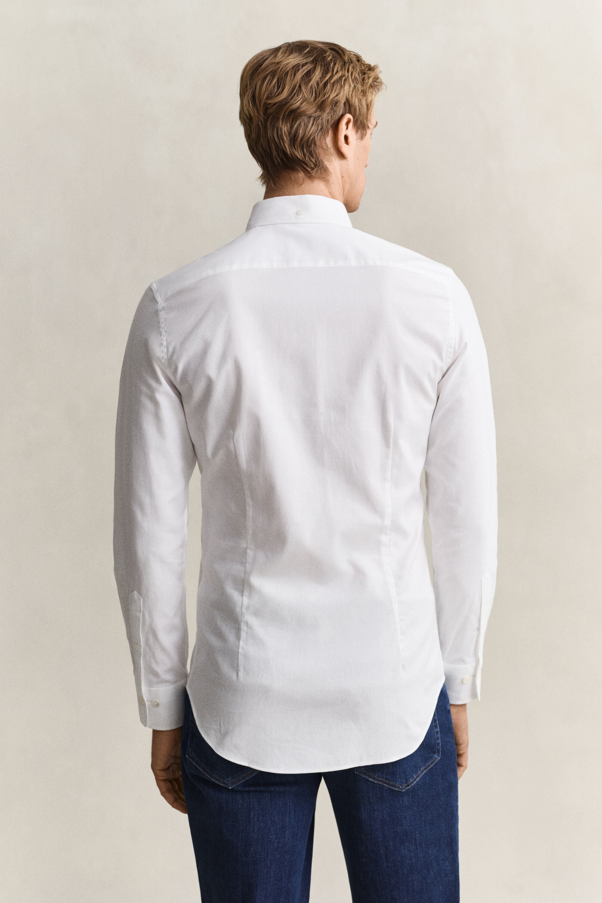 Slim fit ‑mitoitettu kauluspaita
