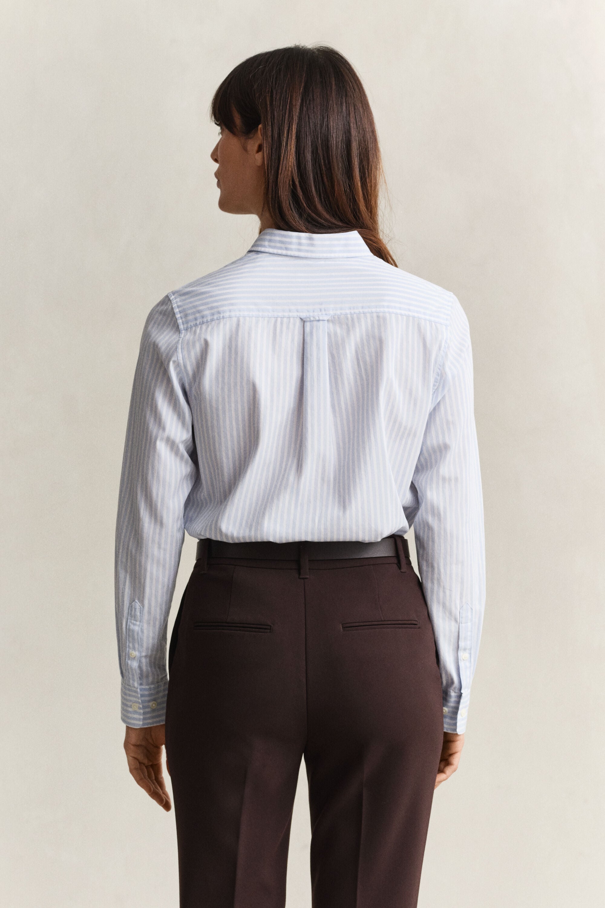 Regular fit ‑mitoitettu klassinen popliiniraitapaita
