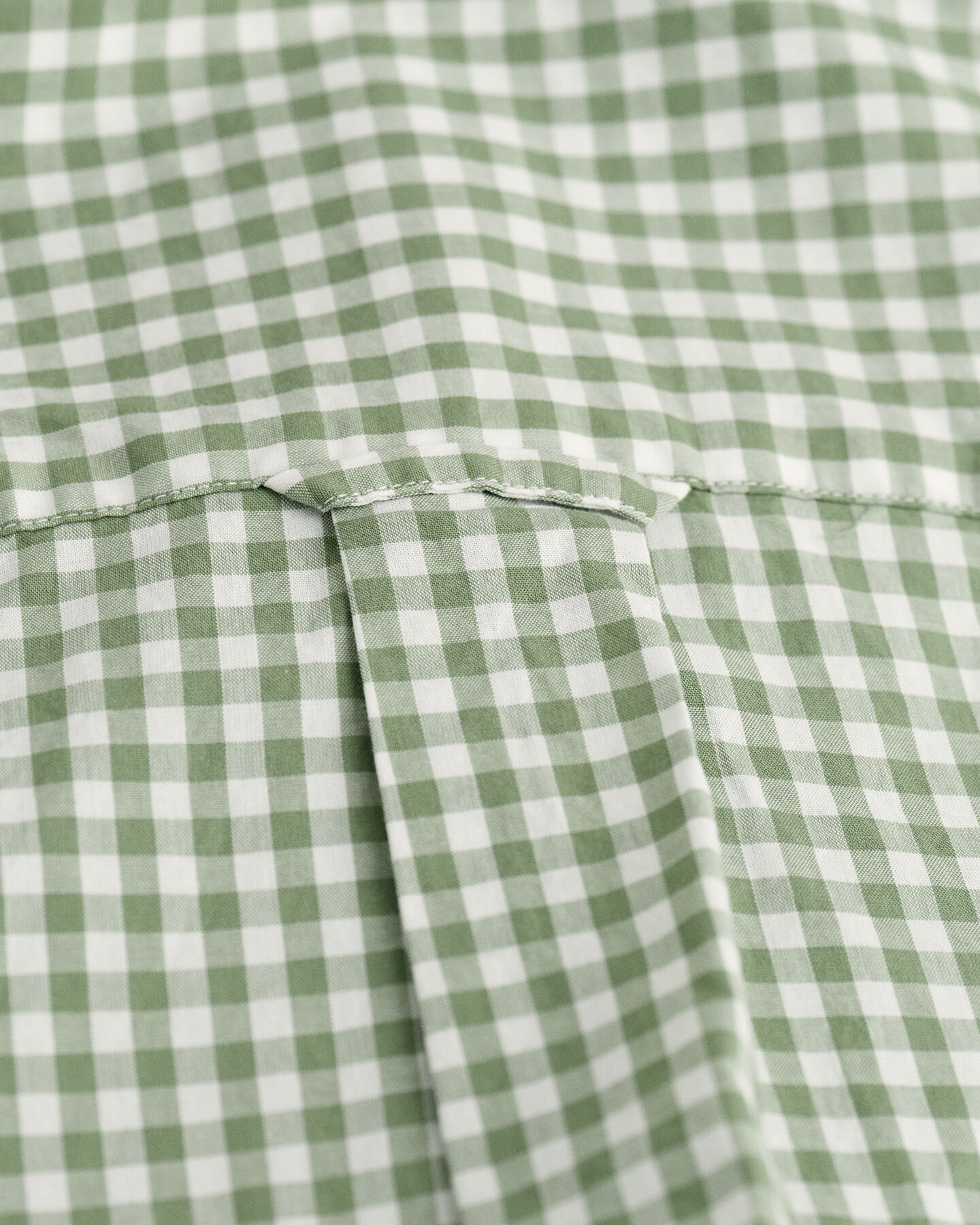 Regular&nbsp;fit ‑mitoitettu gingham-ruutuinen paita broadcloth-kankaasta