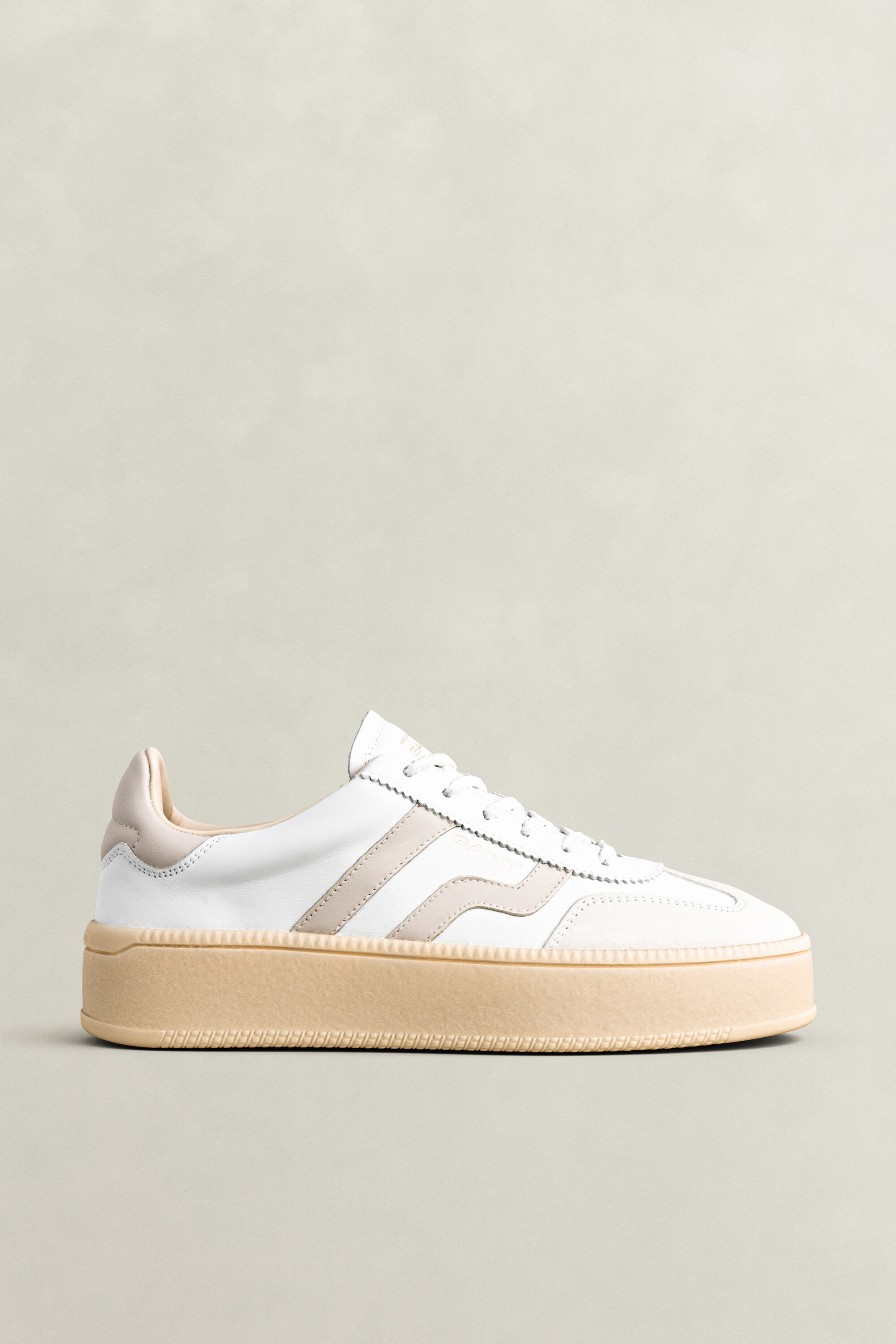 Cuzmani-nahkatennarit