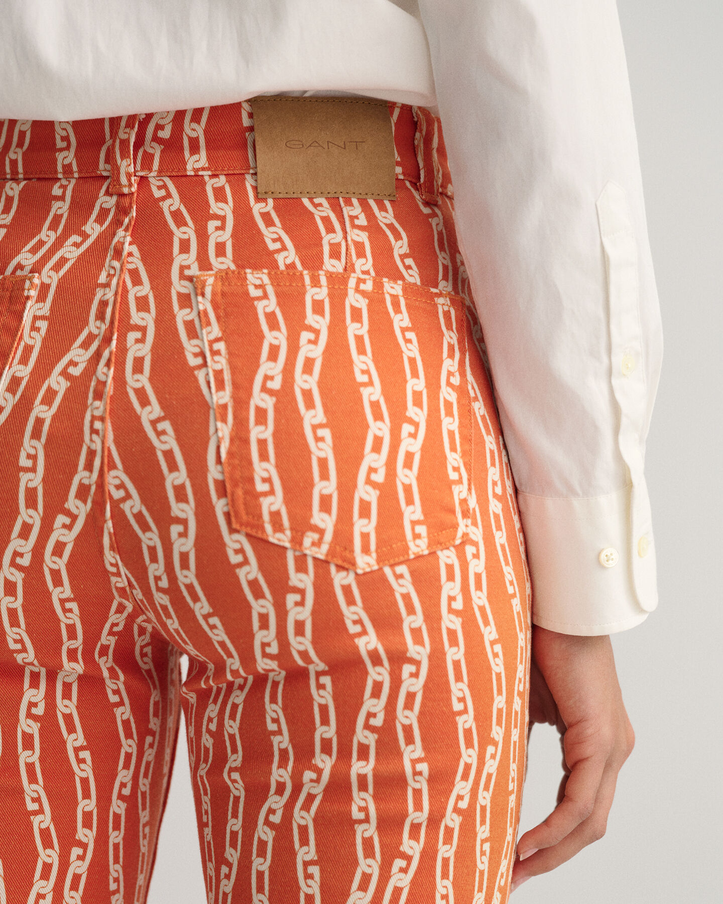 Vajaamittaiset printtikuvioidut Chain-farkut