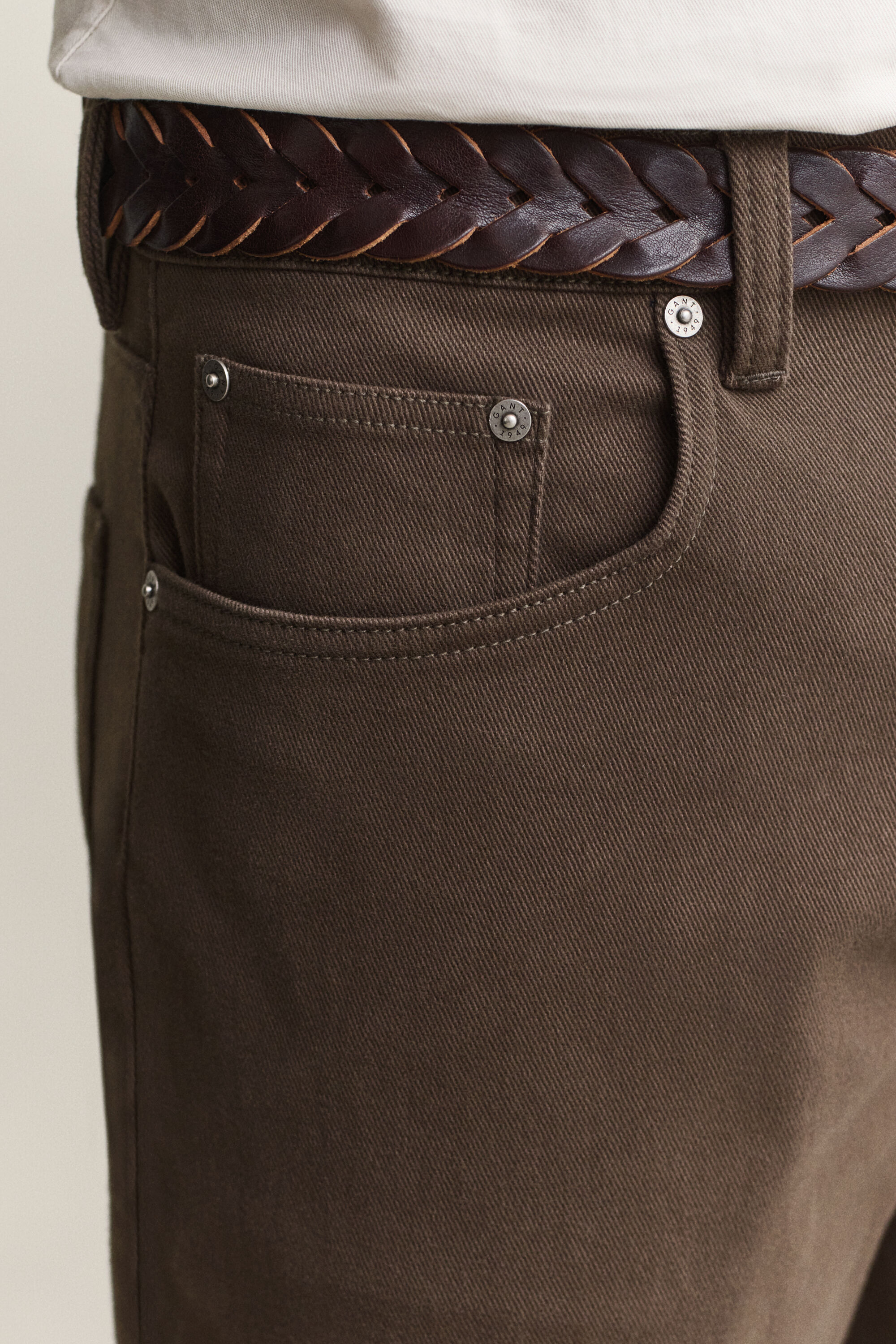 Regular fit ‑mitoitetut tvillifarkut