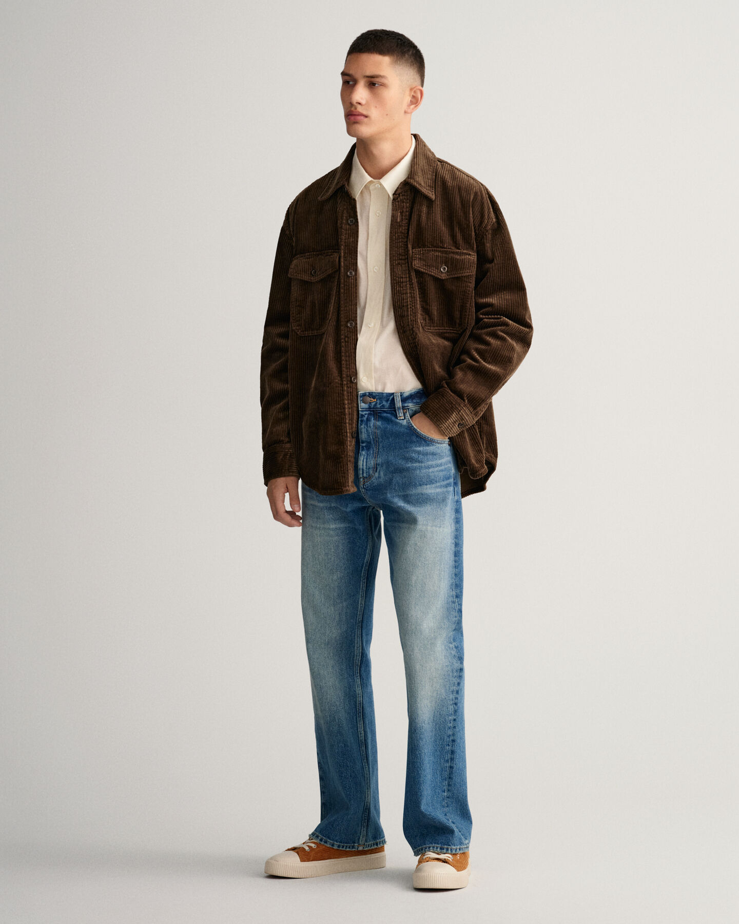 Vakosamettinen päällyspaita