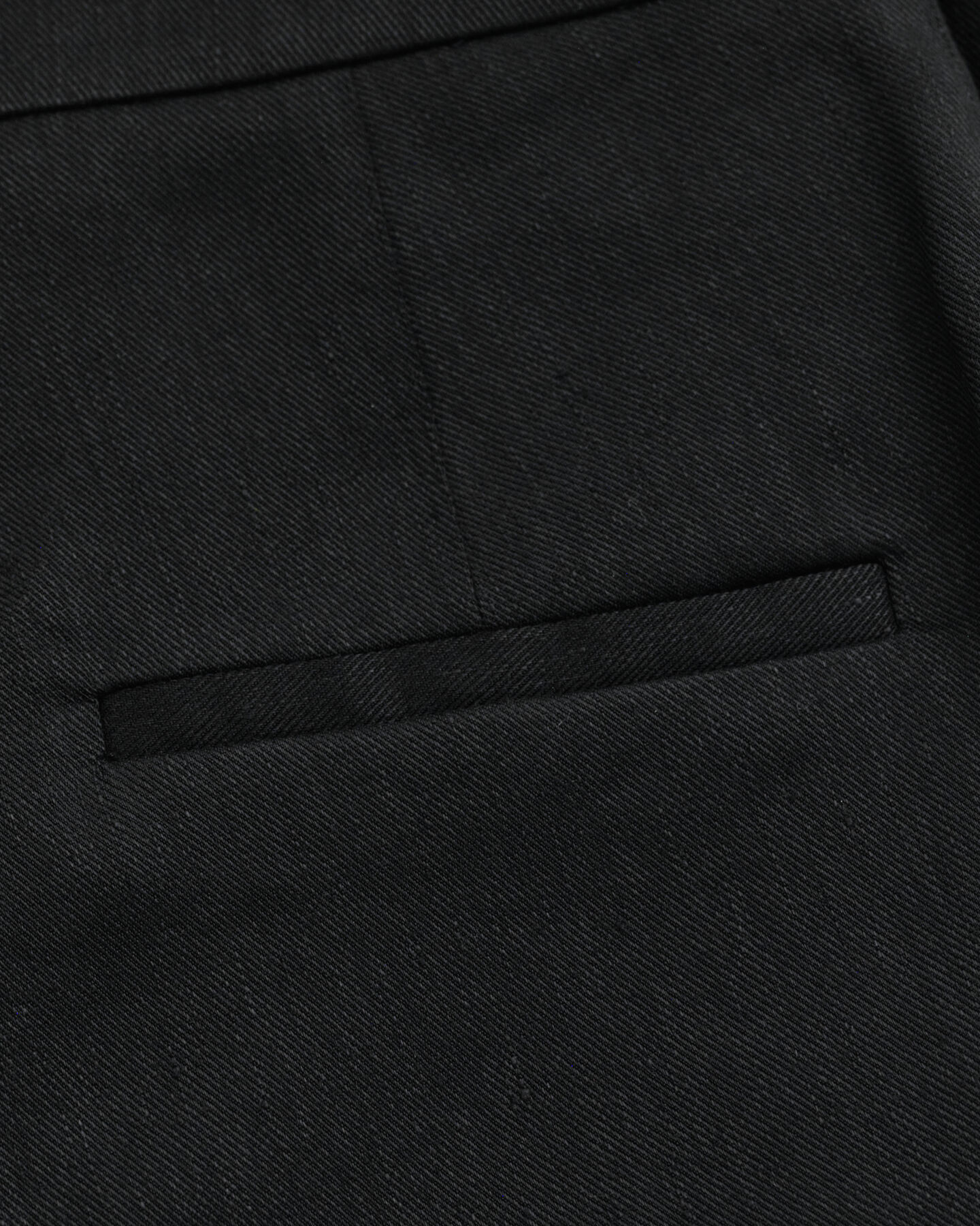 Hyvin istuvat joustopellavahousut